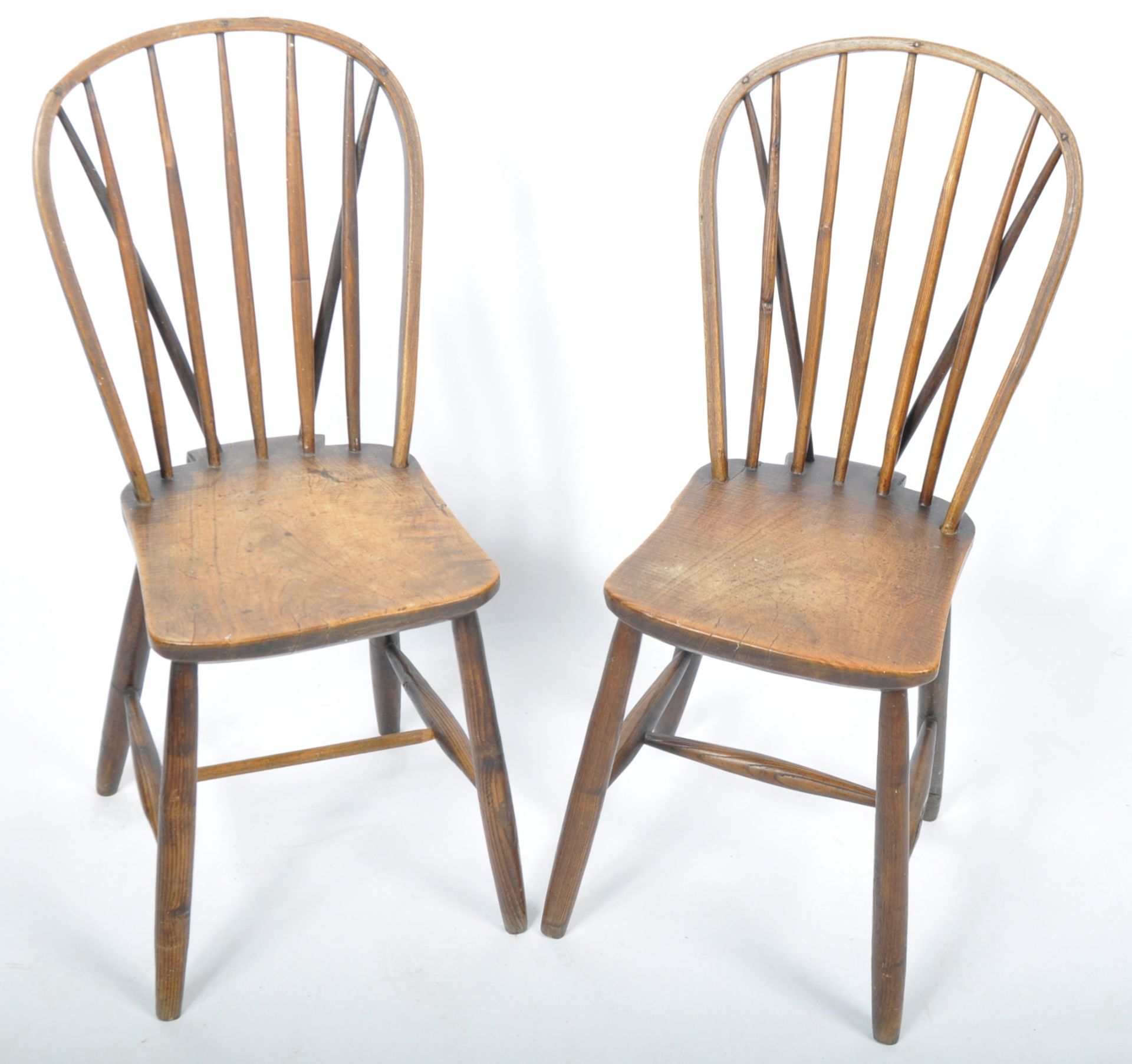 PAIR OF 19TH CENTURY BEECH AND ELM WINDSOR DINING CHAIRS
