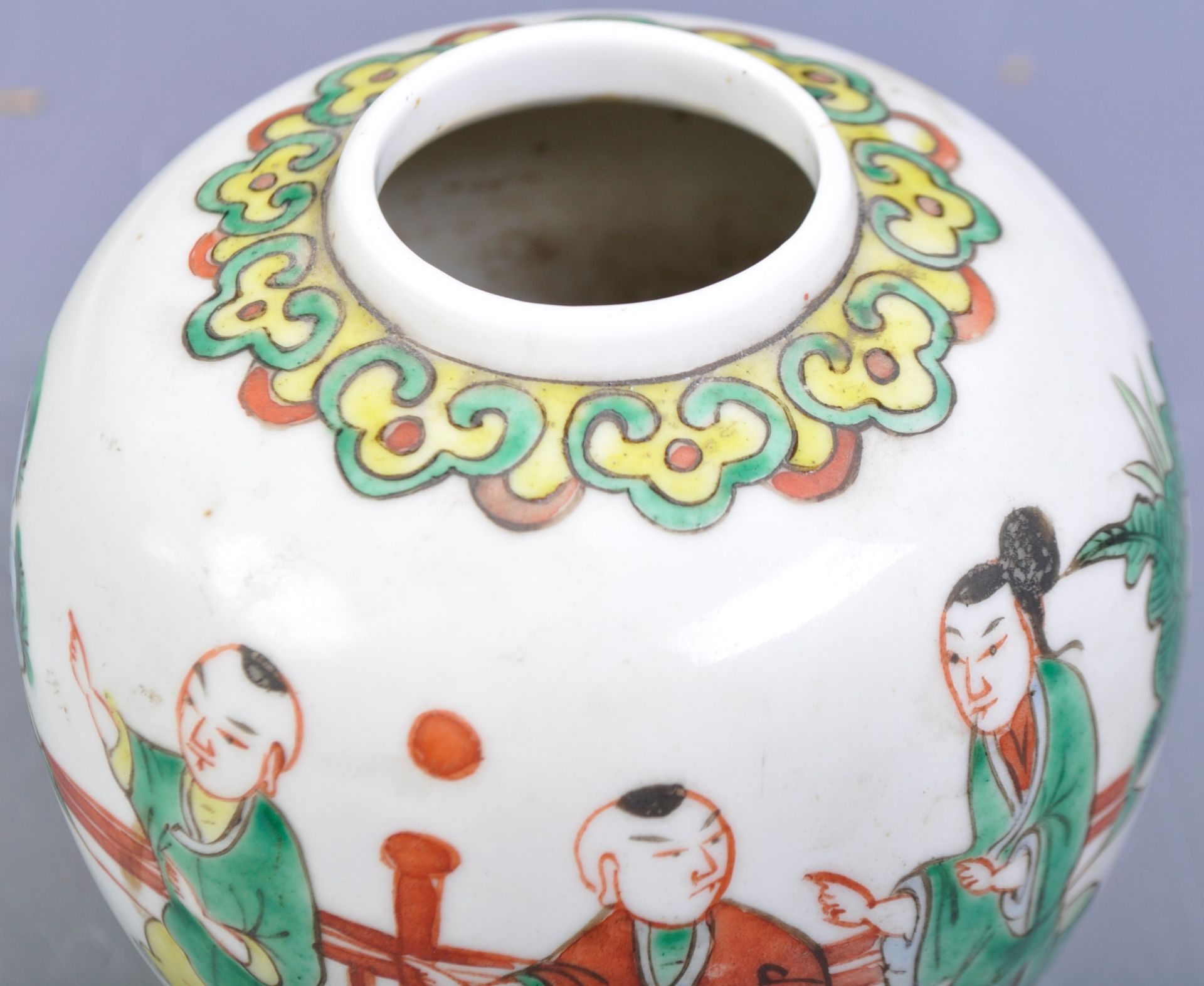 19TH CENTURY CHINESE KANGXI MARKED FAMILLE VERTE GINGER JAR - Image 5 of 7