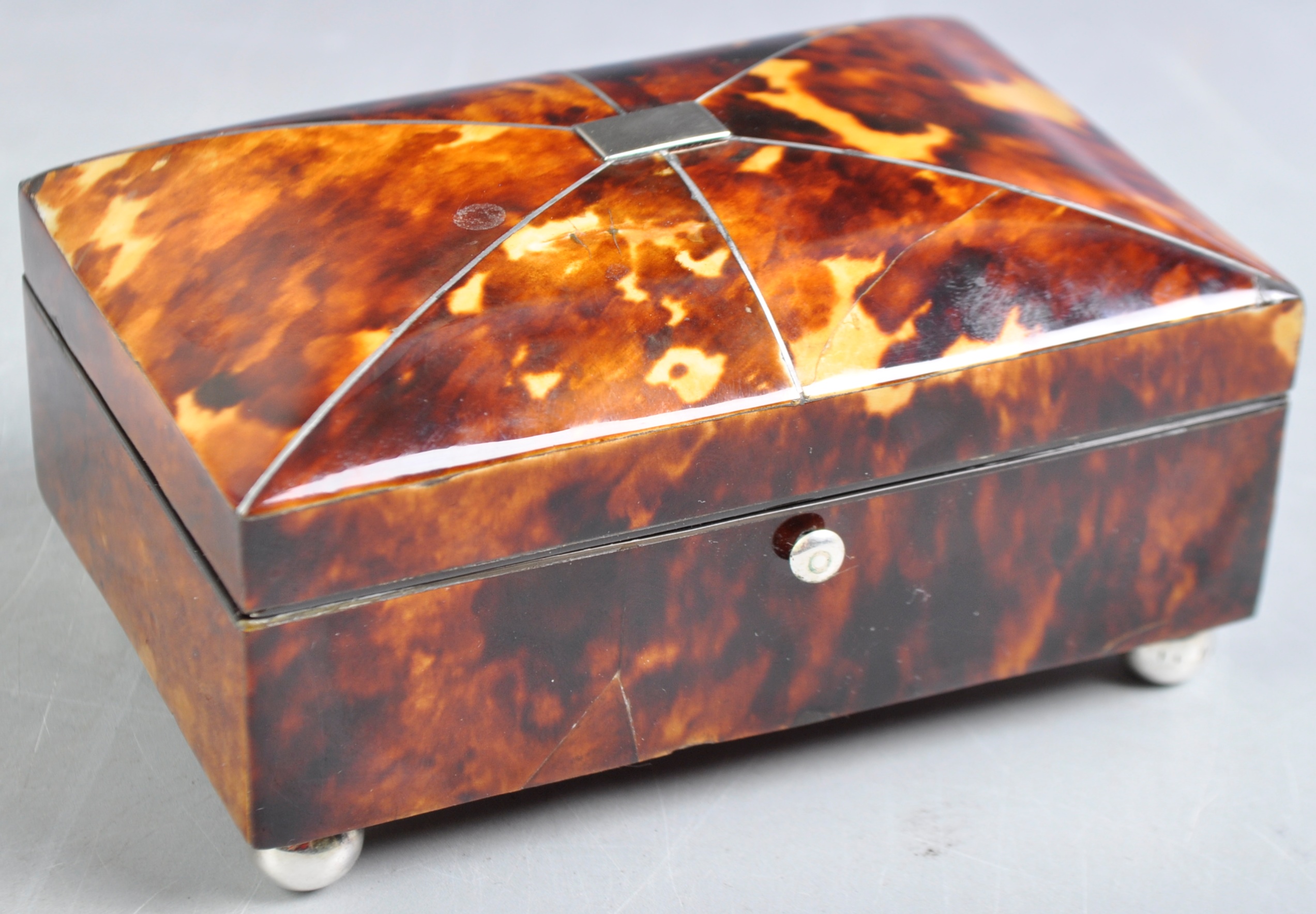 19TH CENTURY BLONDE TORTOISESHELL WORK / SEWING BOX