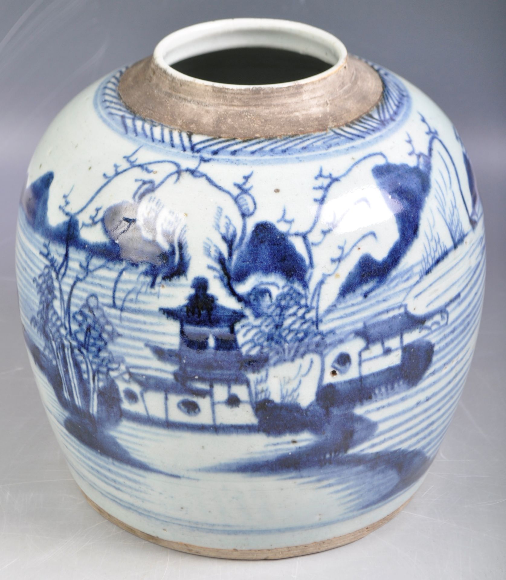 ANTIQUE CHINESE PROVINCIAL BLUE AND WHITE GINGER JAR - Bild 4 aus 6