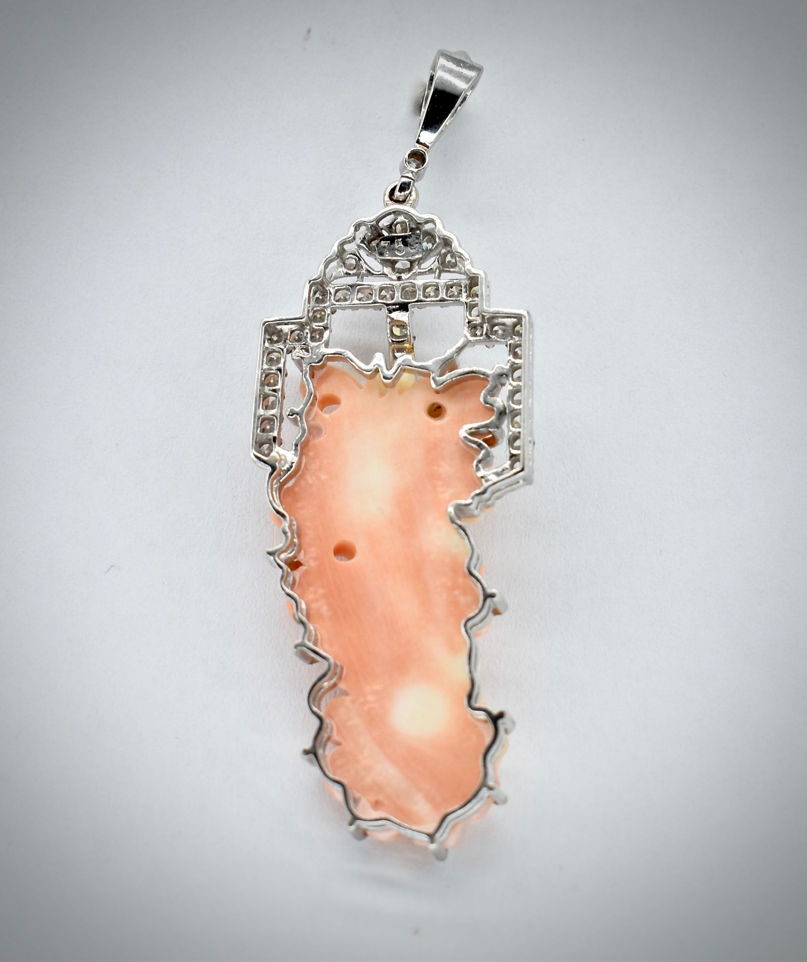 18ct Gold Coral & Diamond Necklace Pendant - Image 5 of 5