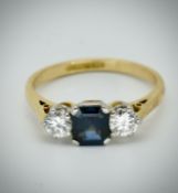 18ct Gold Platinum Sapphire & Diamond Ring