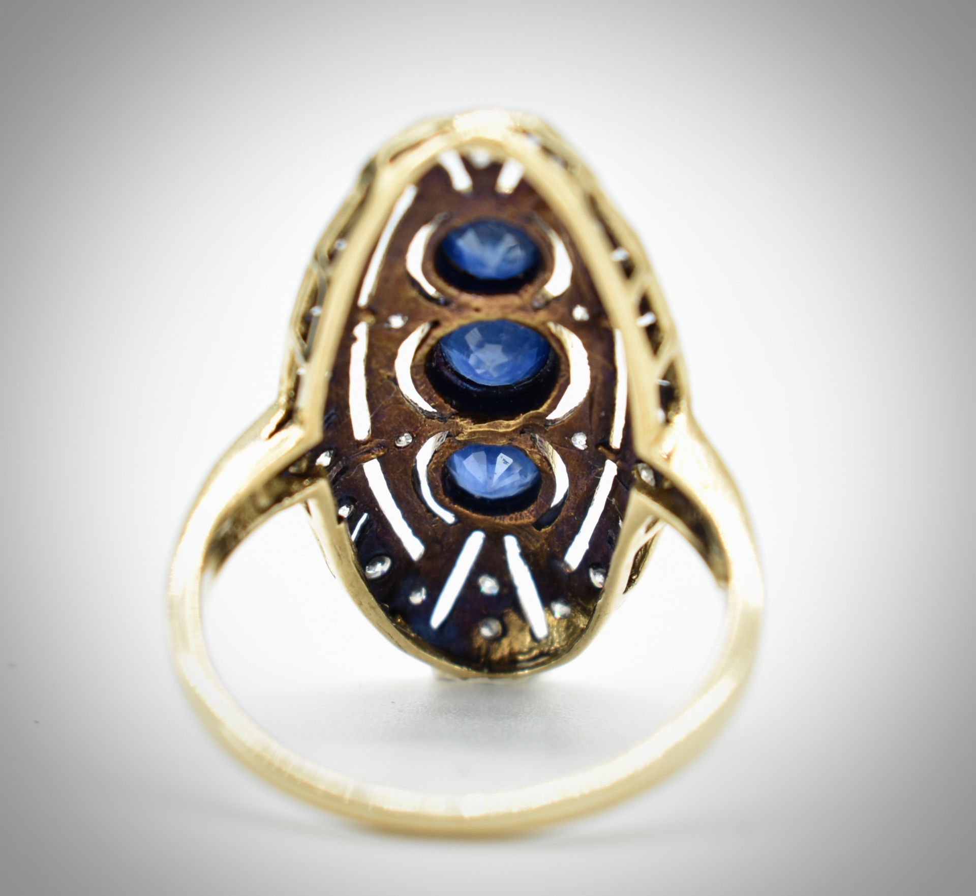 A 9ct Yellow Gold Sapphire & Diamond Navette Ring - Image 6 of 6