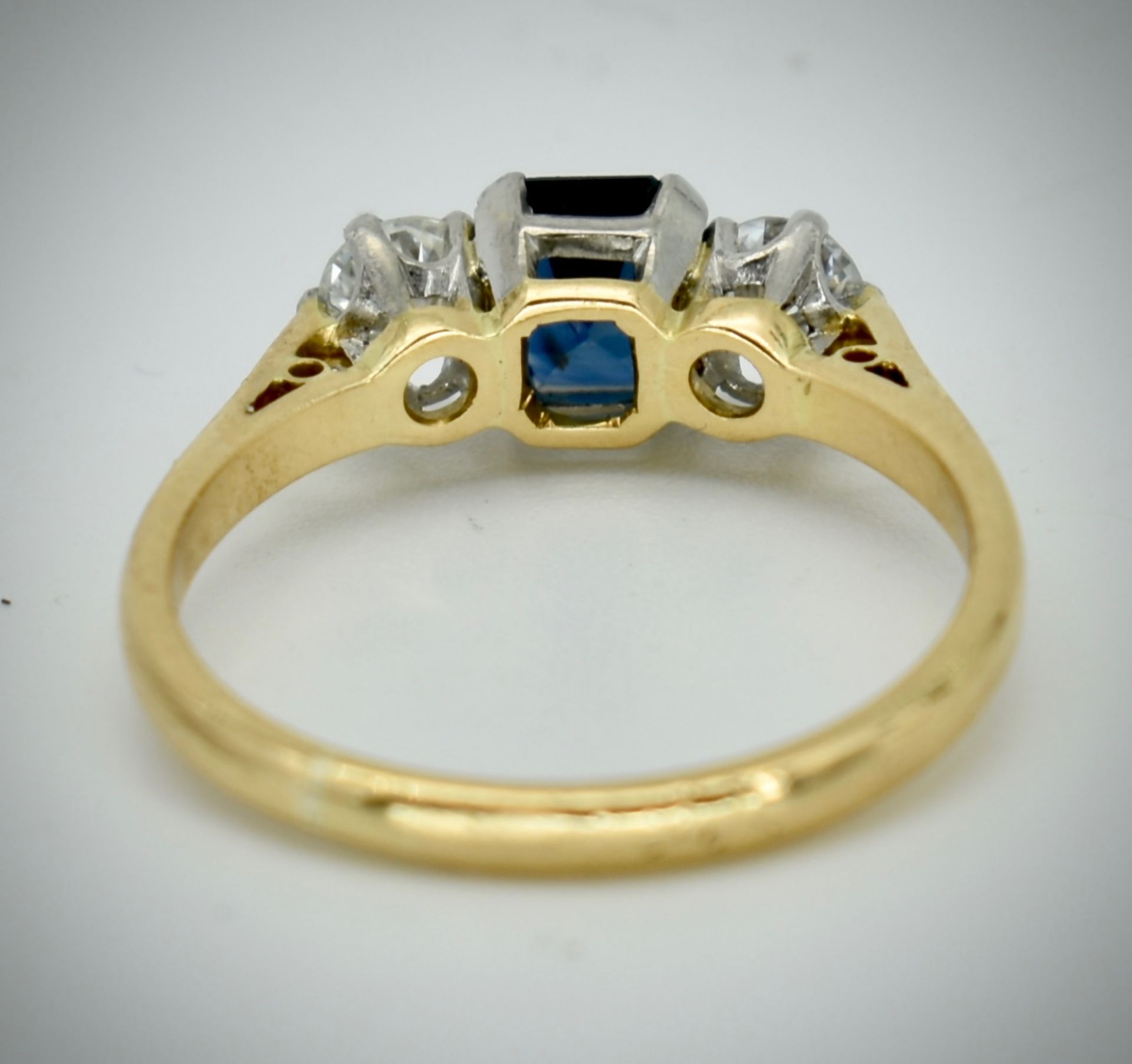 18ct Gold Platinum Sapphire & Diamond Ring - Image 5 of 5