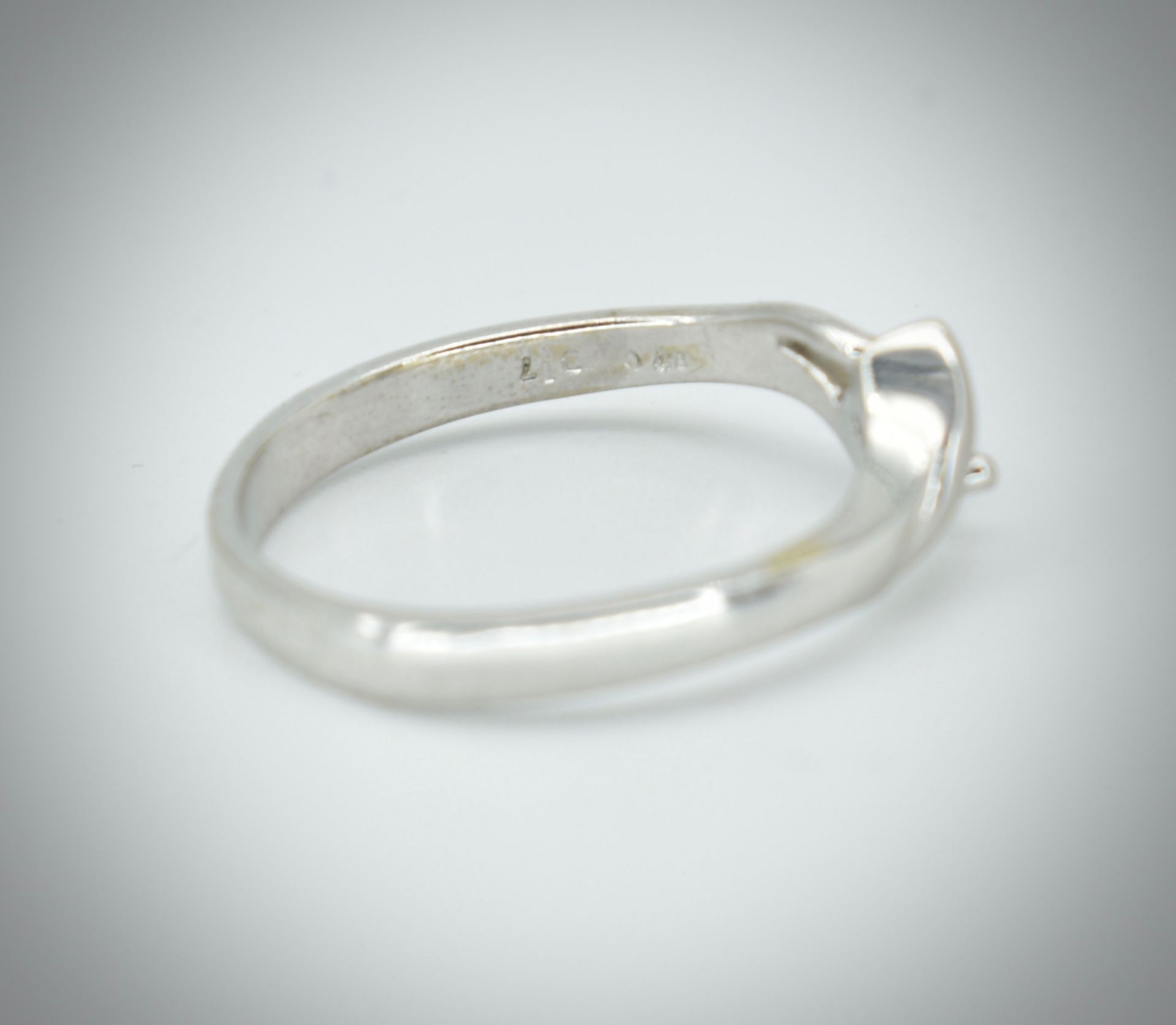 18ct White Gold & Diamond Single Stone Ring - Image 3 of 4
