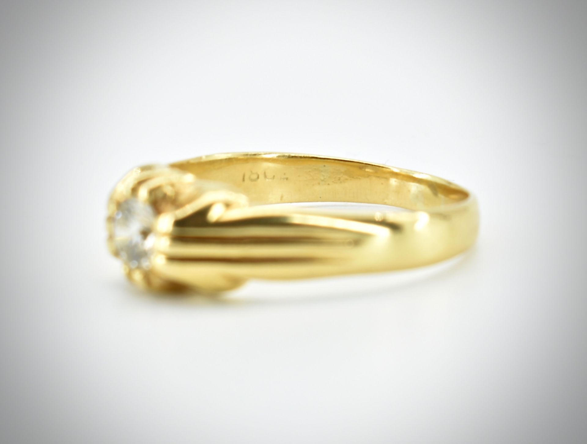 18ct Gold & Diamond Ring - Image 3 of 6