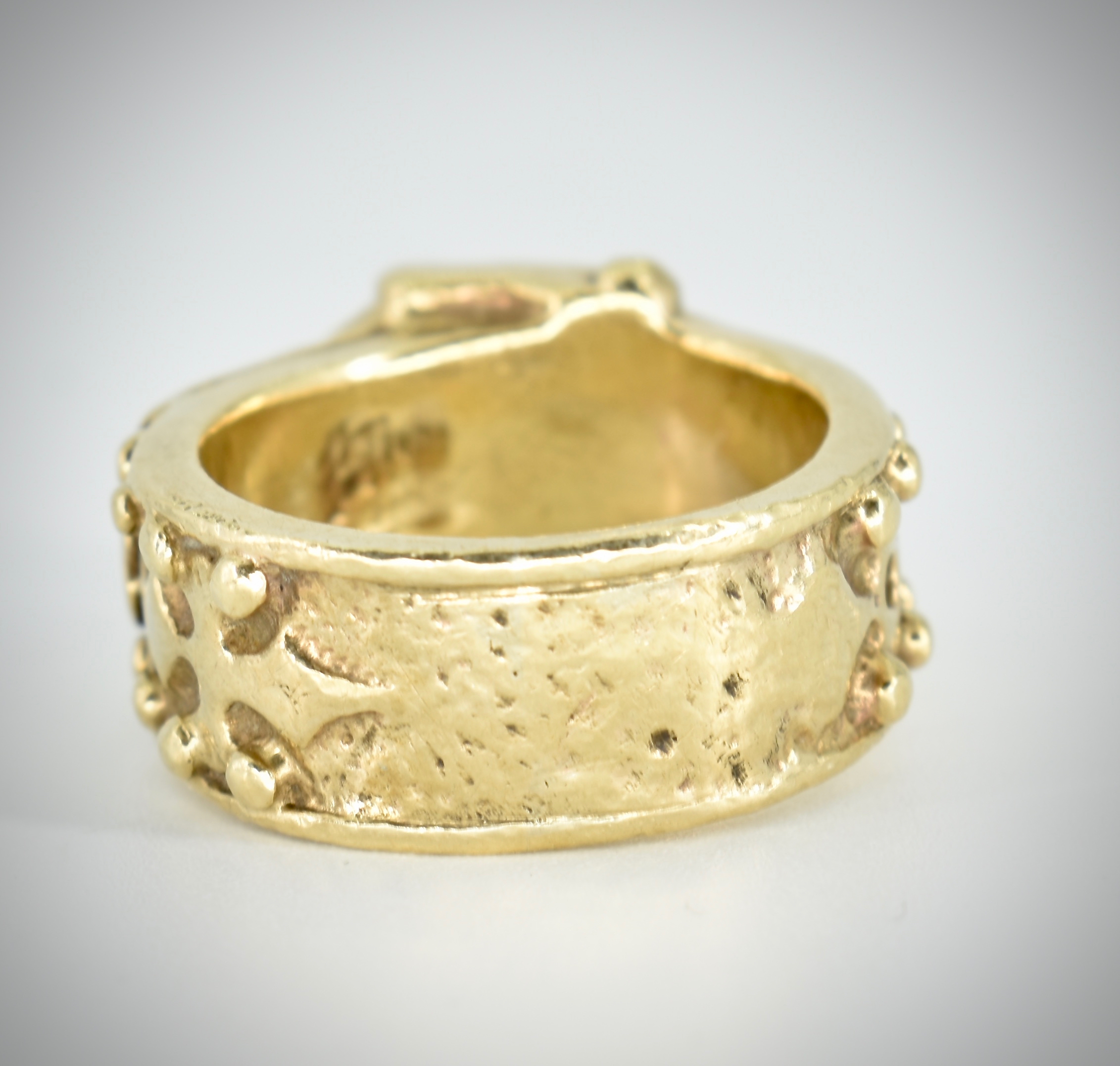 A 9ct Gold Heavy Buckle Ring Of Oversized Form - Image 3 of 4