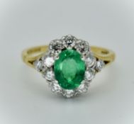 18ct Gold Emerald & Diamond Cluster Ring