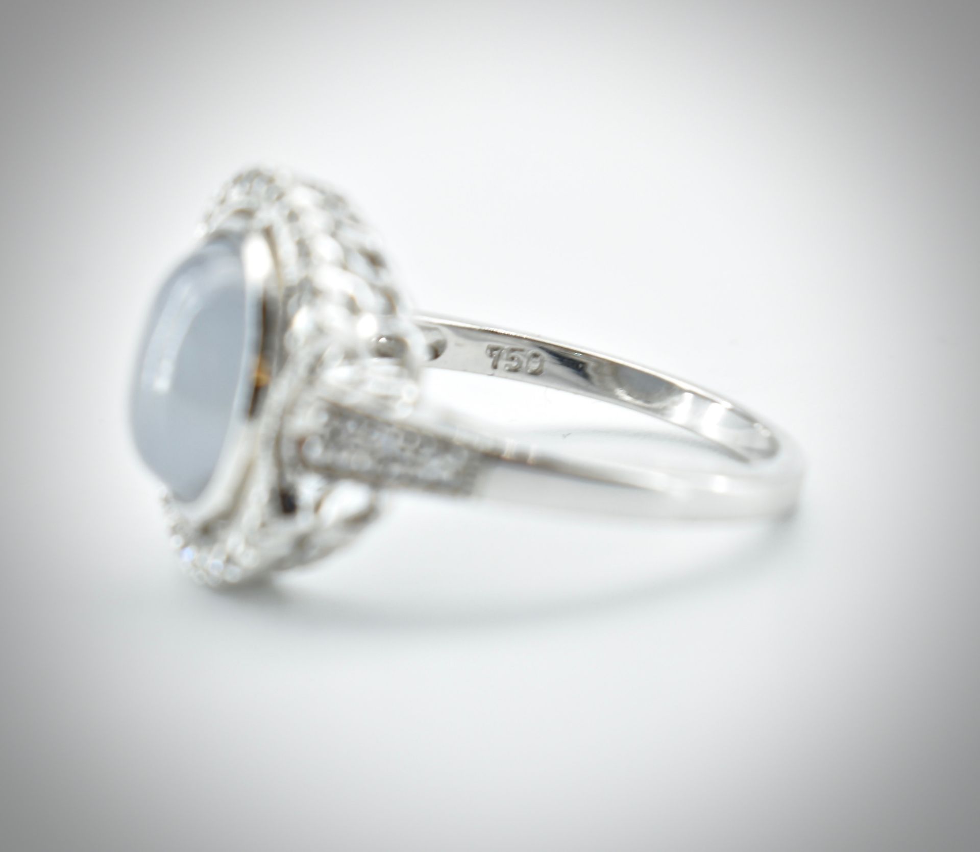 18ct Gold Star Sapphire & Diamond Ring - Image 3 of 4