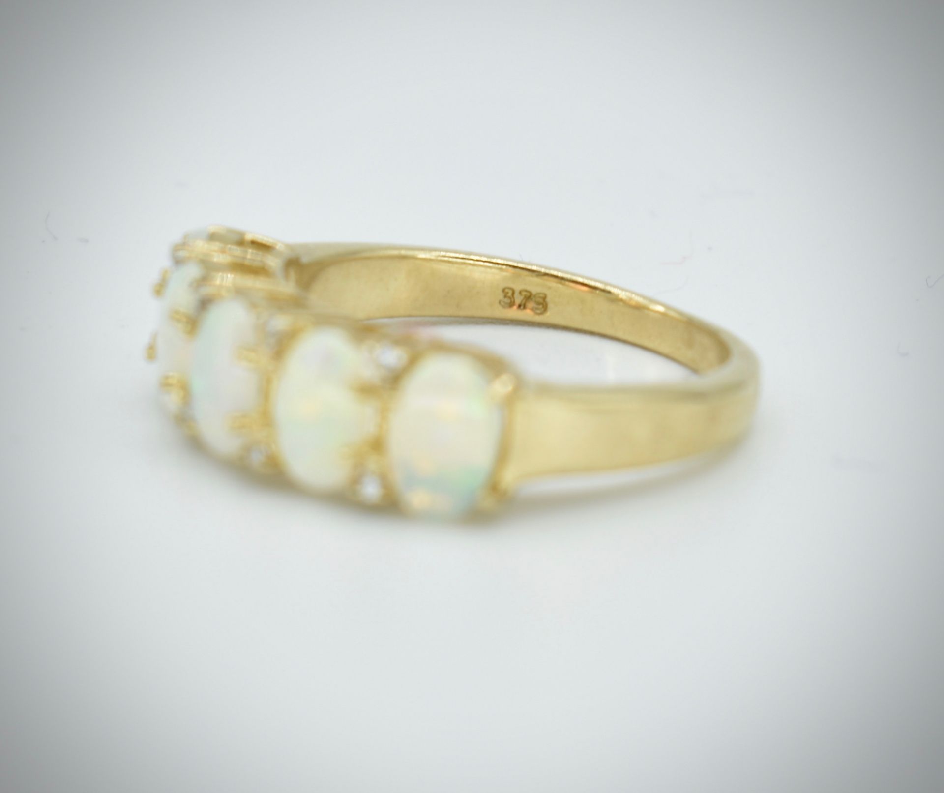 9ct Opal & Diamond Five Stone Ring - Image 2 of 3