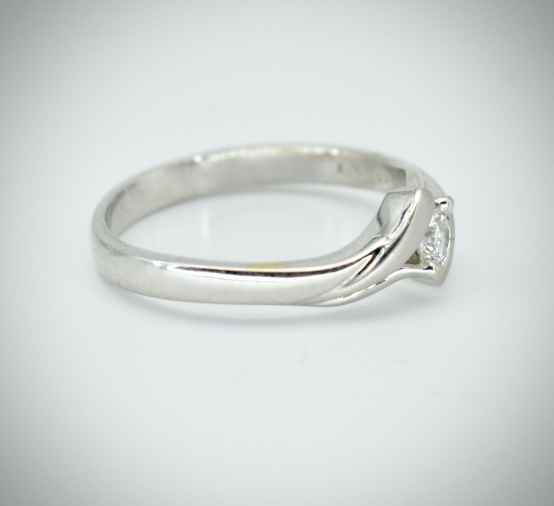 18ct White Gold & Diamond Single Stone Ring - Image 4 of 4
