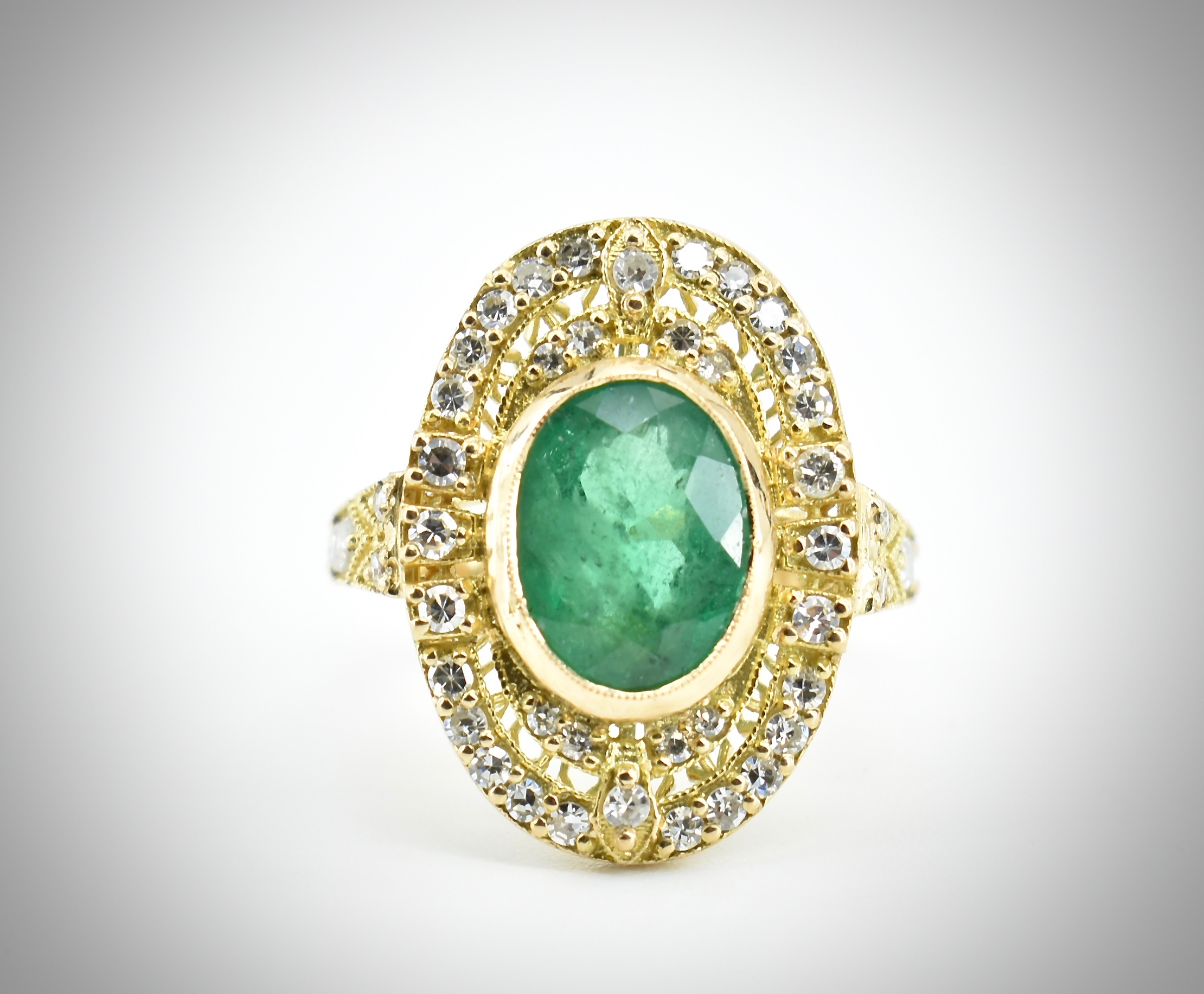 18ct Gold Emerald & Diamond Ring