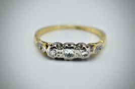 18ct Gold & Diamond Ring