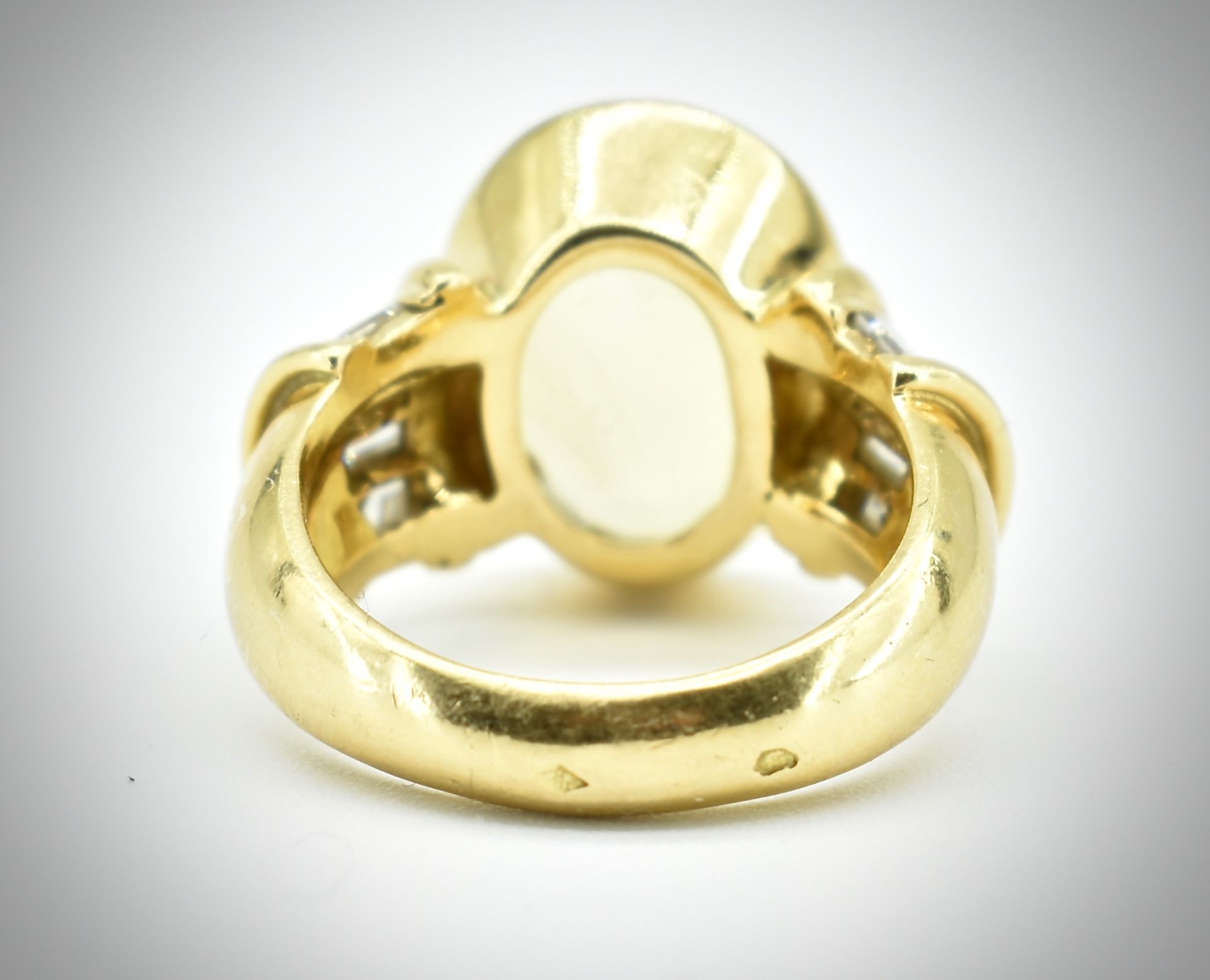 French 18ct Gold Yellow Sapphire & Diamond Ring - Image 3 of 6