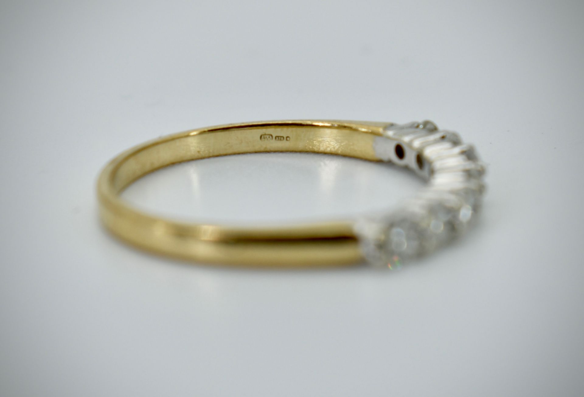 9ct Gold & Diamond Seven Stone Ring - Image 3 of 4