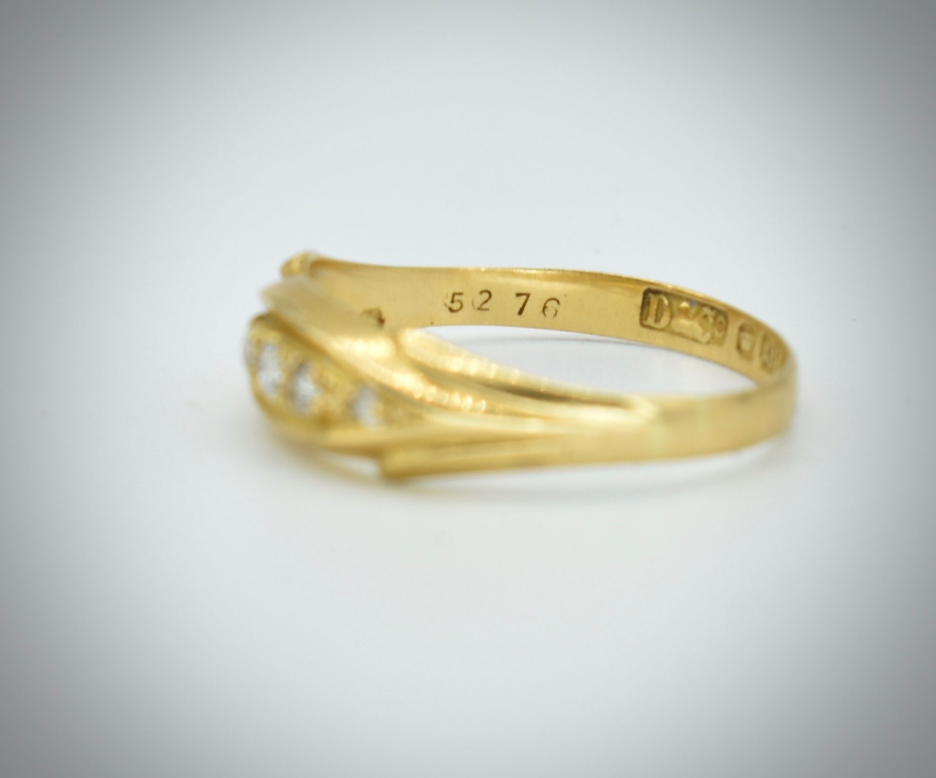 18ct Gold & Diamond Ring - Image 4 of 5