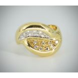 18ct Gold & Diamond Diamond Dress Ring