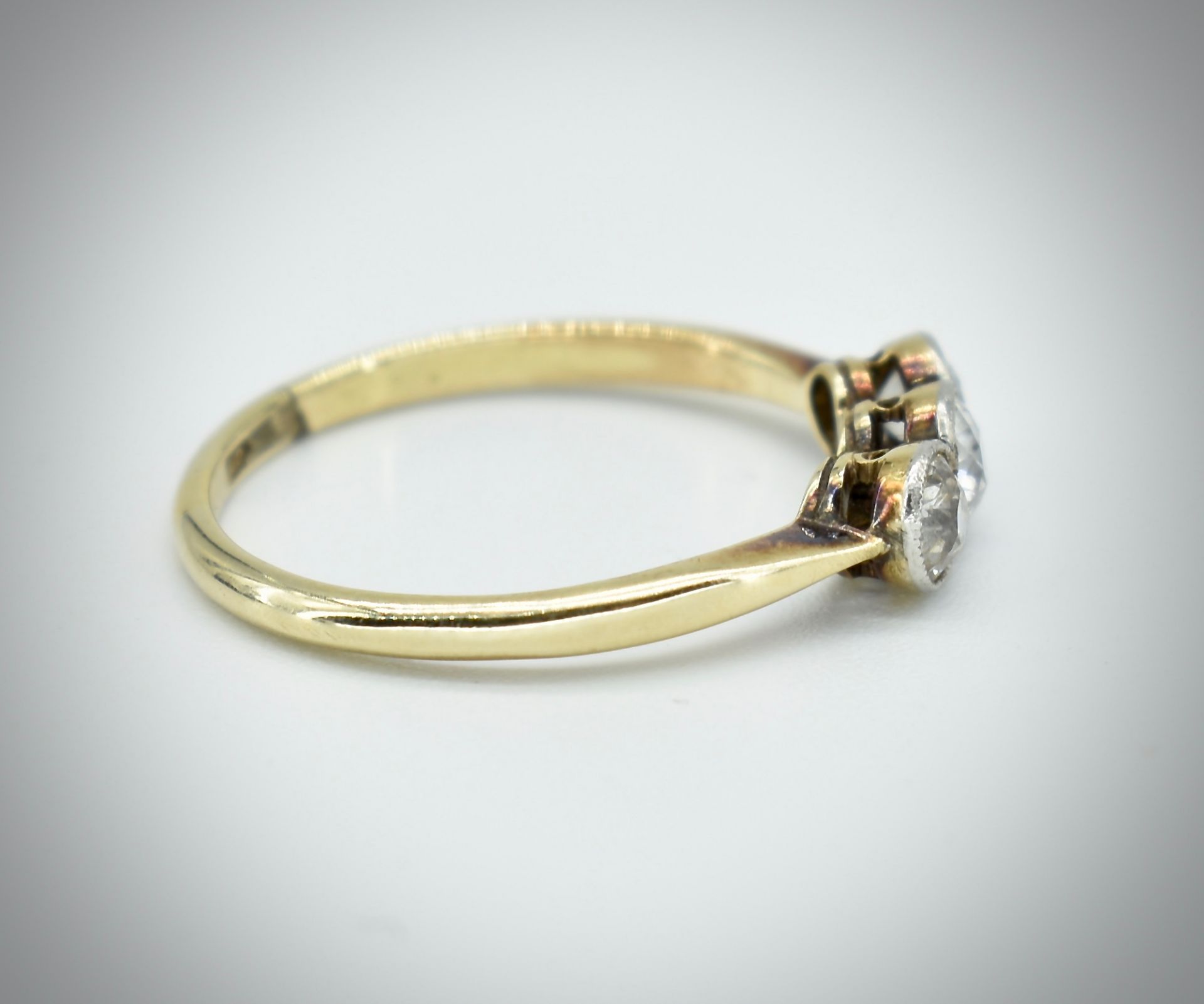 Circa 1920's Diamond Three Stone Ring - Image 3 of 4