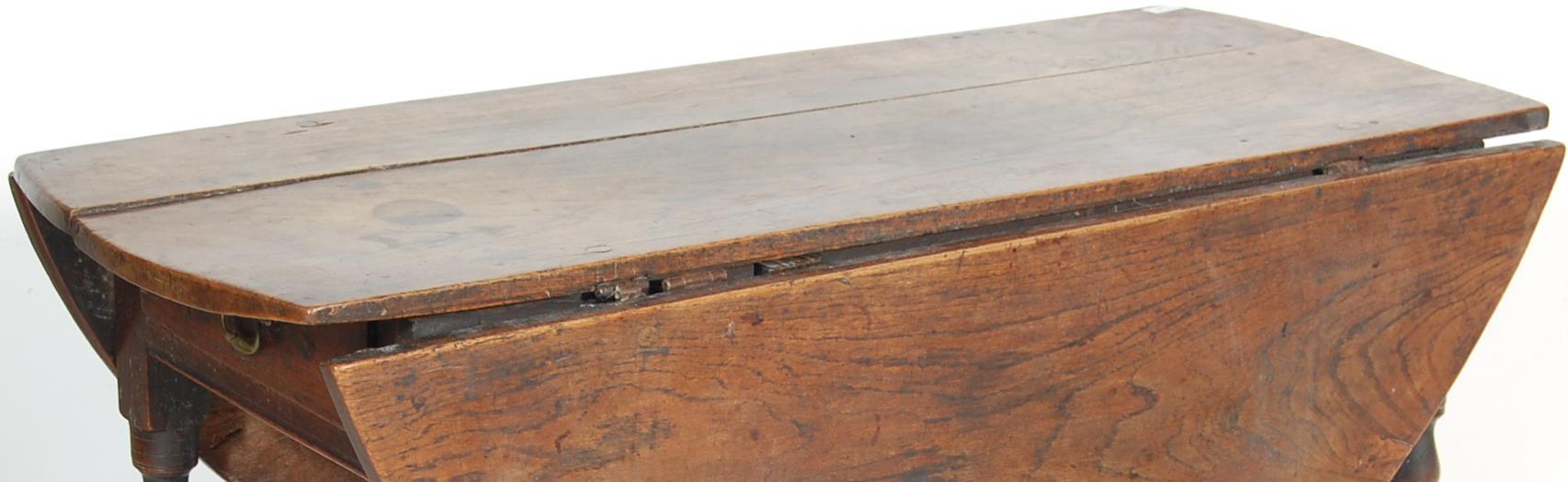 LATE 19TH CENTURY VICTORIAN OAK DROP LEAF GATE LEG DINING TABLE - Image 2 of 7