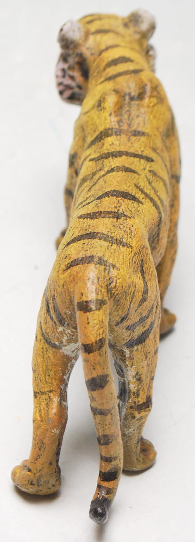 ANTIQUE STYLE VICTORIAN BRONZE FIGURINE OF A TIGER - Image 3 of 6