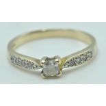 20TH CENTURY 9T GOLD AND WHITE CZ STONE RING