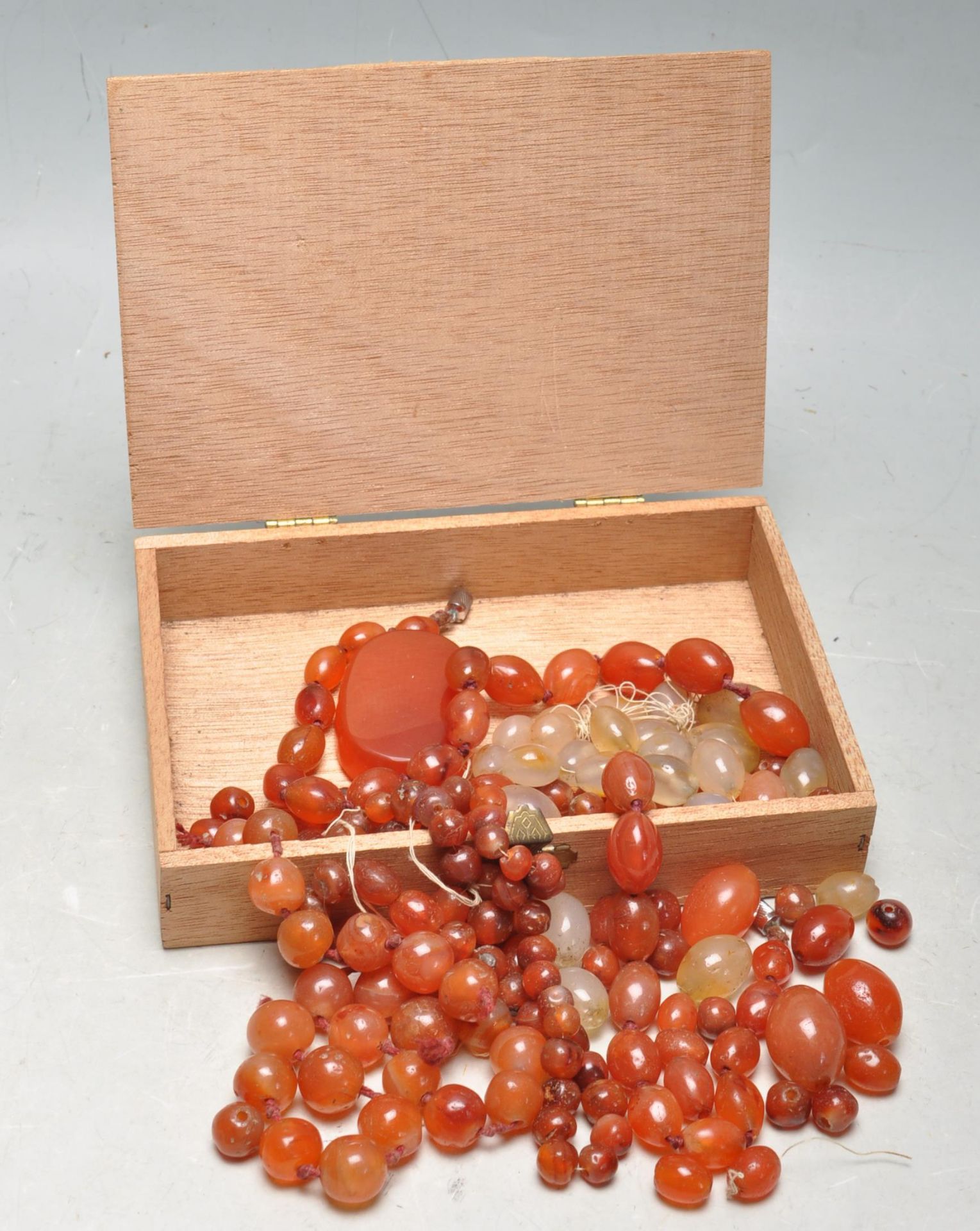 GROUP OF MIXED CARNELIAN BEADS AND SPARES