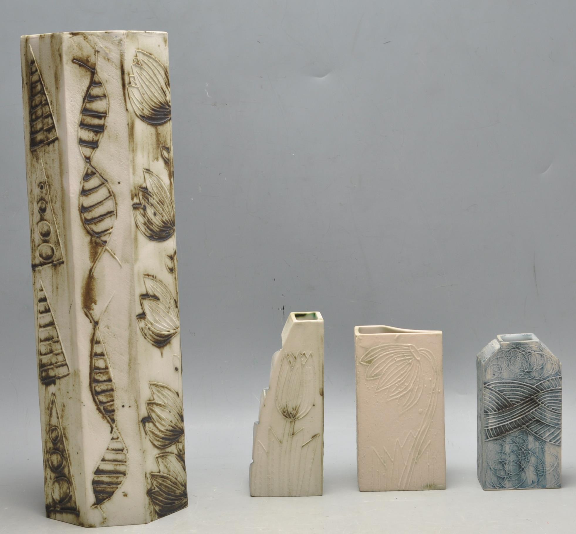 FOUR 20TH CENTURY CARN CORNWALL ART POTTERY VASES - Image 3 of 5