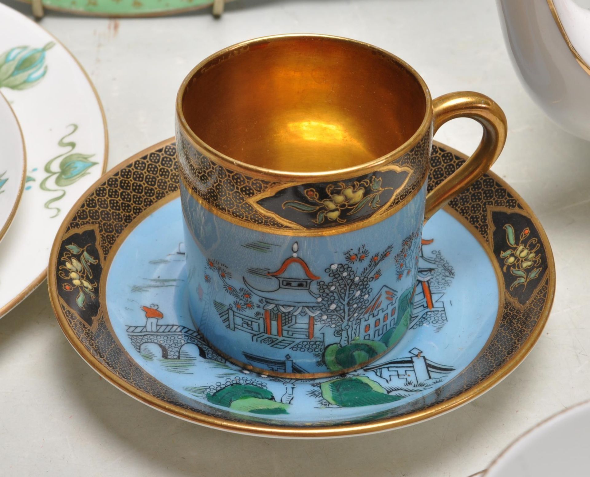 TWO 20TH CENTURY PARAGON TEA SETS - Bild 8 aus 16