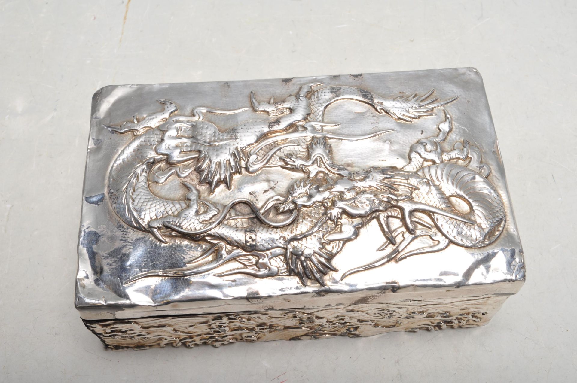 CHINESE SILVER BOX WITH SILVER AND COSTUME JEWELLERY - Bild 10 aus 13