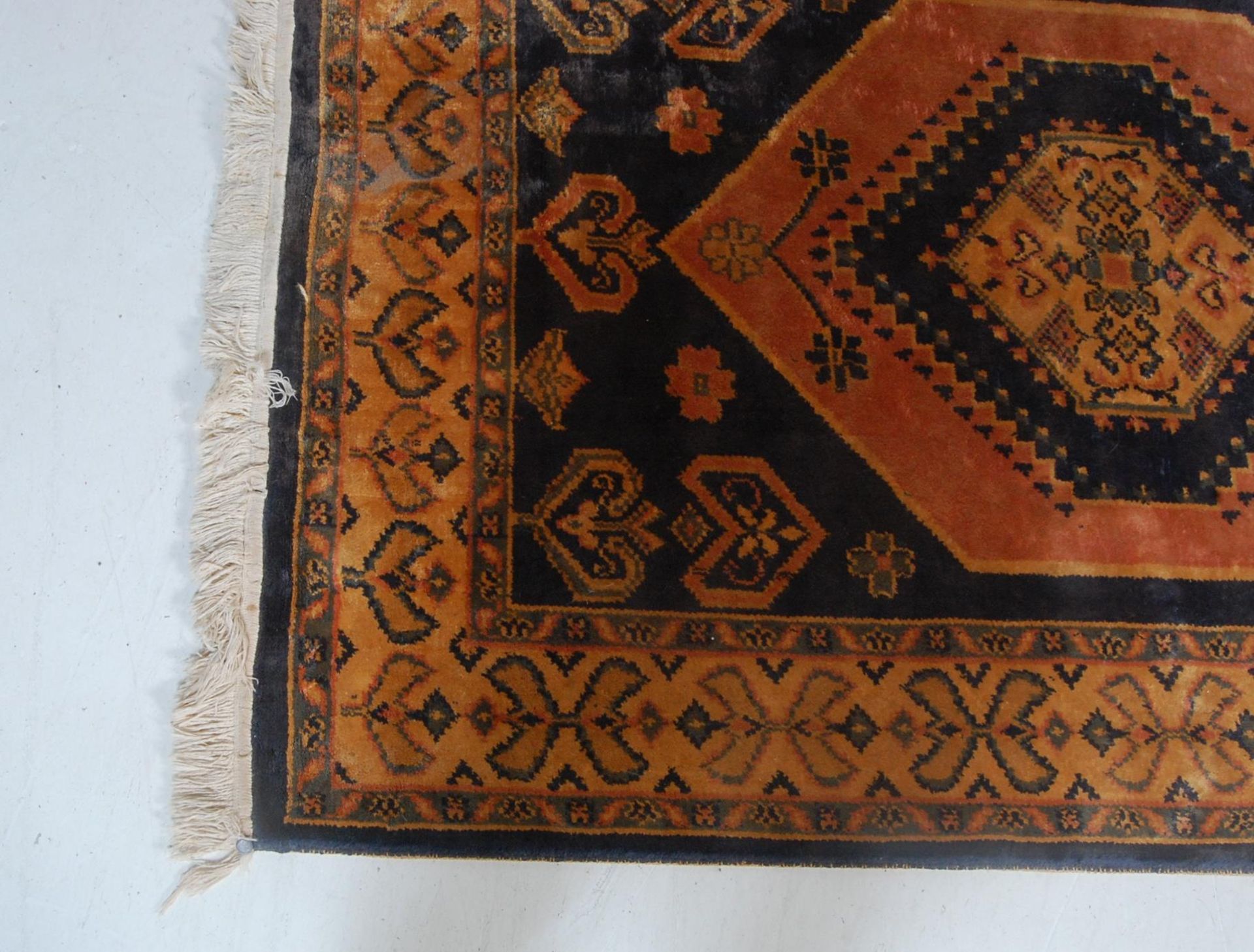 MID CENTURY PERSIAN ISLAMIC FLOOR CARPET RUG - - Bild 2 aus 7