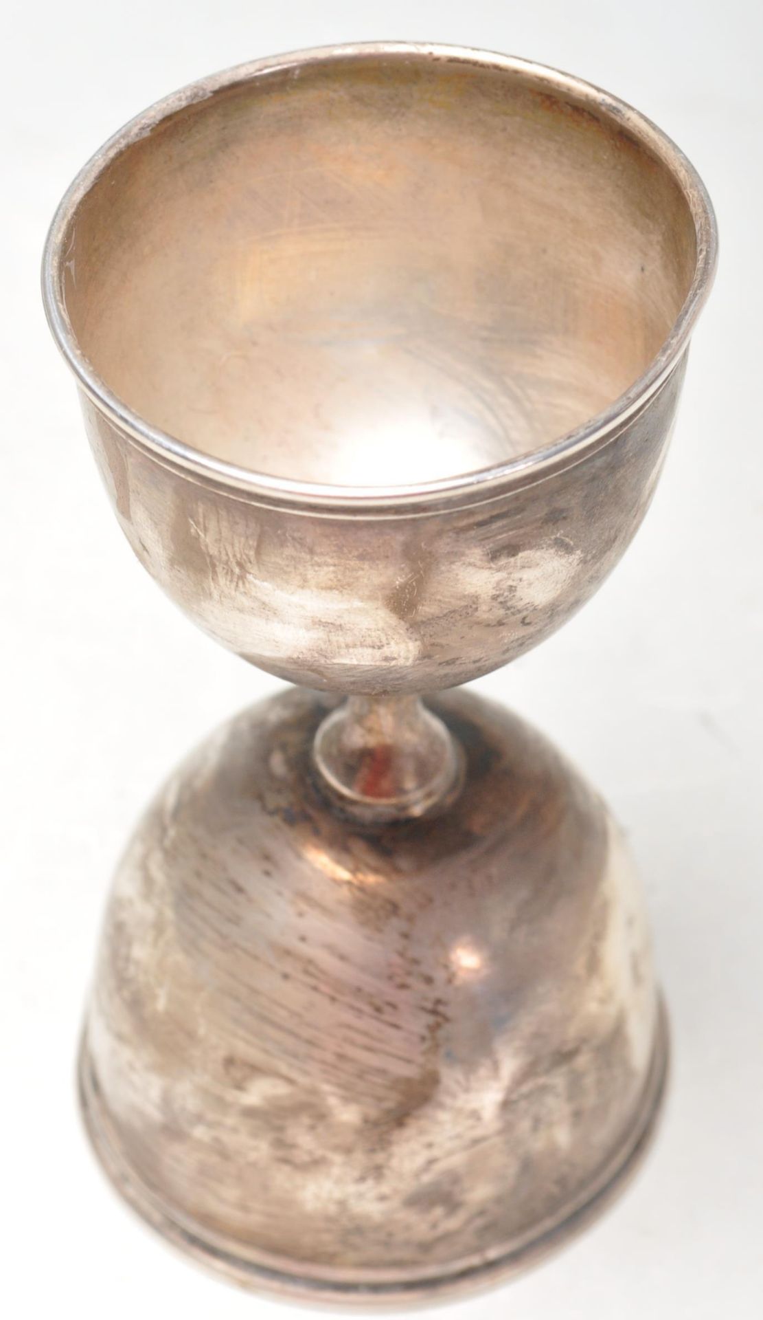 TQO ANTIQUE EARLY 20TH CENTURY AND LATER HALLMARKED STERLING SILVER EGG CUPS - Bild 5 aus 8