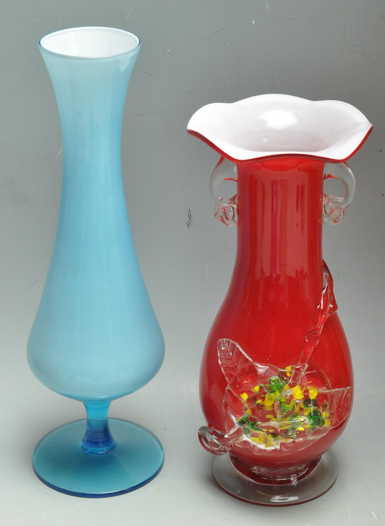 COLLECTION OF VINTAGE RETRO STUDIO ART GLASS. - Image 11 of 11