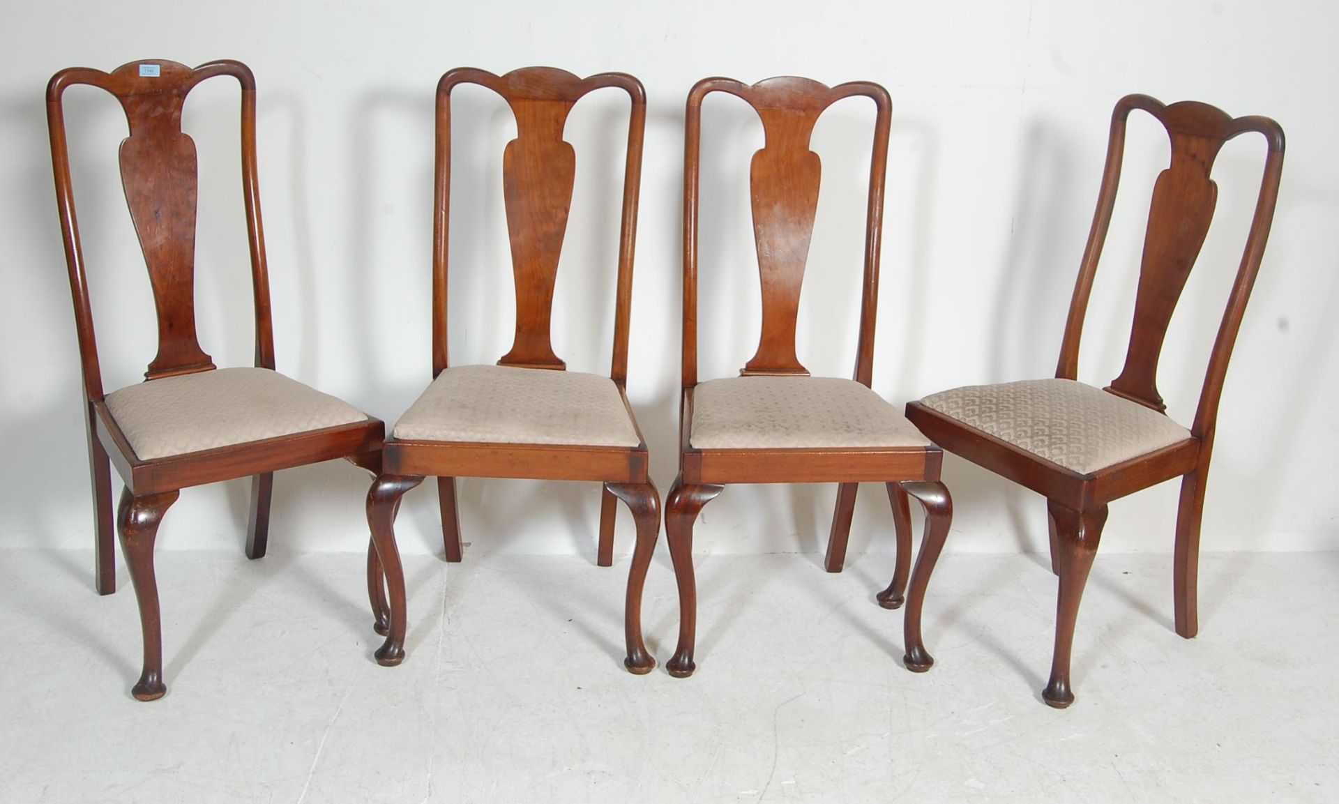SET OF FOUR MAHOGANY EDWARDIAN QUEEN ANNE DINING CHAIRS - Bild 2 aus 5