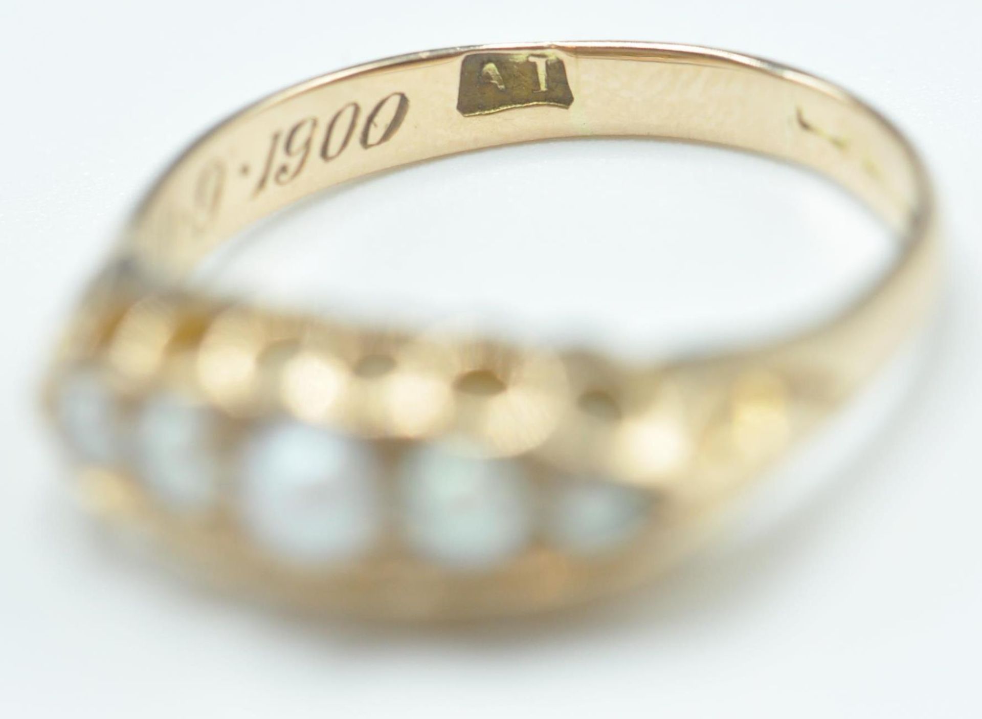 WITH DRAWN ANTIQUE GOLD ENGRAVED SEED PEARL RING - Bild 6 aus 9