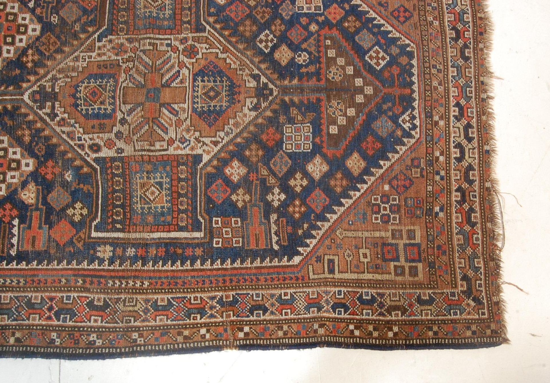 19TH CENTURY SOUTHWEST PERSIAN KHAMSEH RUG - Bild 3 aus 7