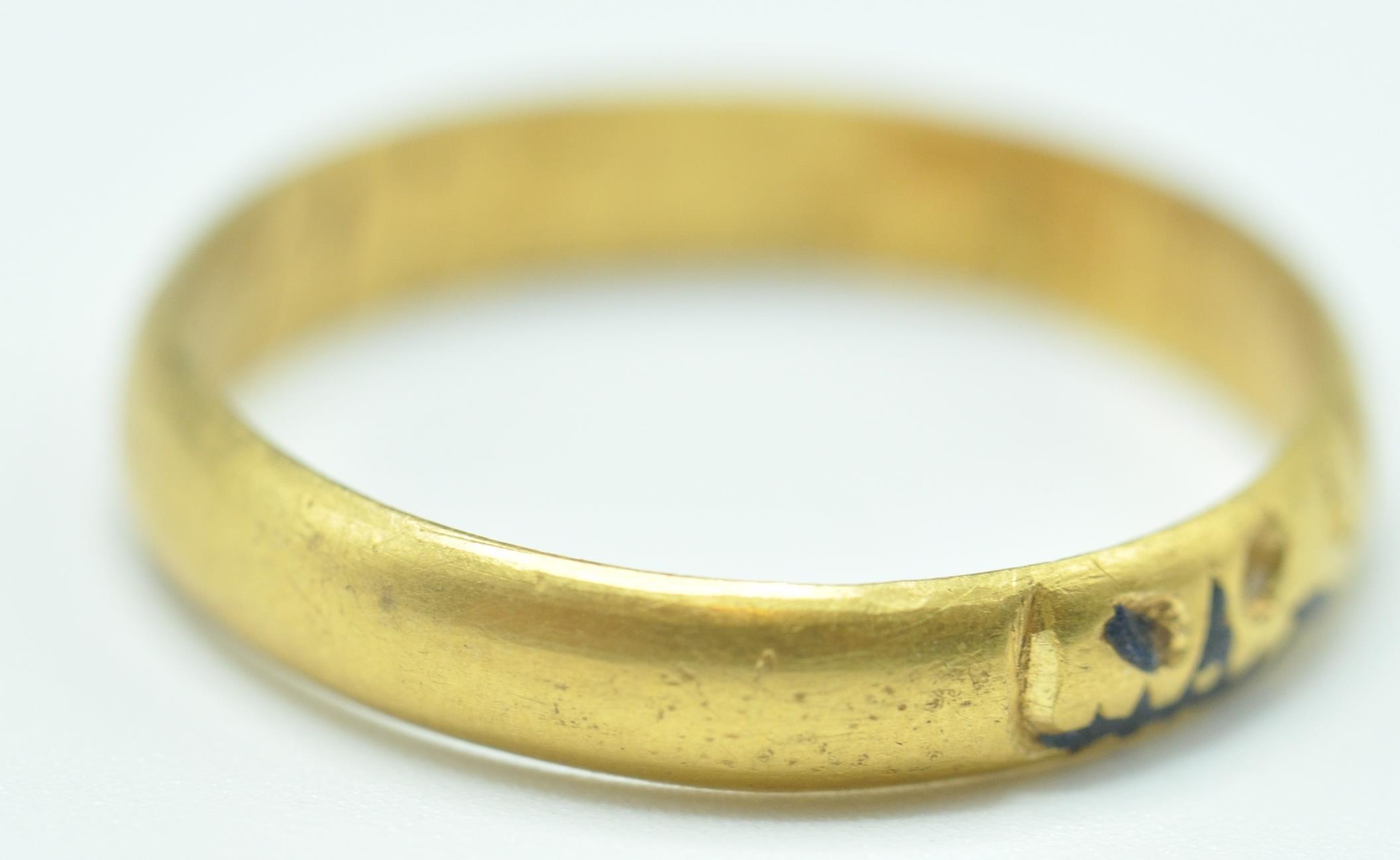 GEORGIAN GOLD MOMENTRO MORI MOURNING RING WITH SKULL - Image 4 of 9