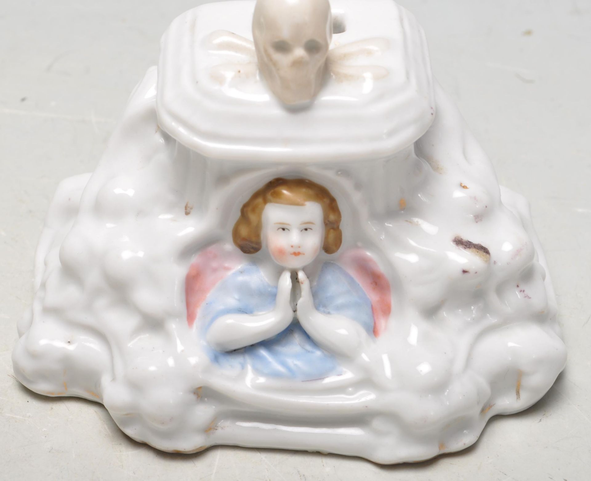 19TH CENTURY VICTORIAN CERAMIC PORCELAIN FAIRY NIGHT LIGHT - Image 2 of 7