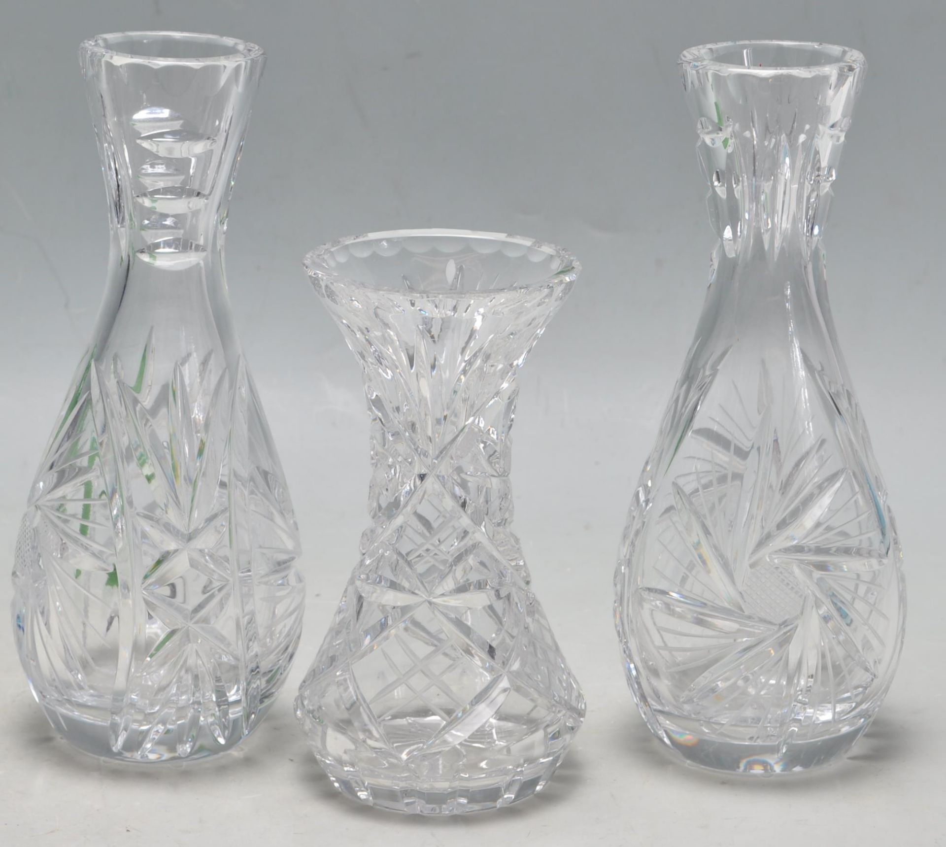 A COLLECTION OF VINTAGE 20TH CENTURY GLASS WARE - Bild 8 aus 10