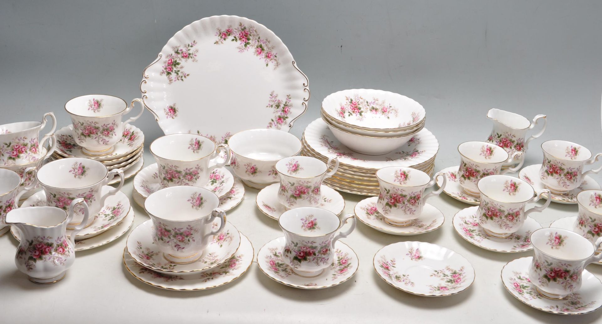 47 PIECES ROYAL ALBERT LAVENDER ROSE PATTERN TEA S