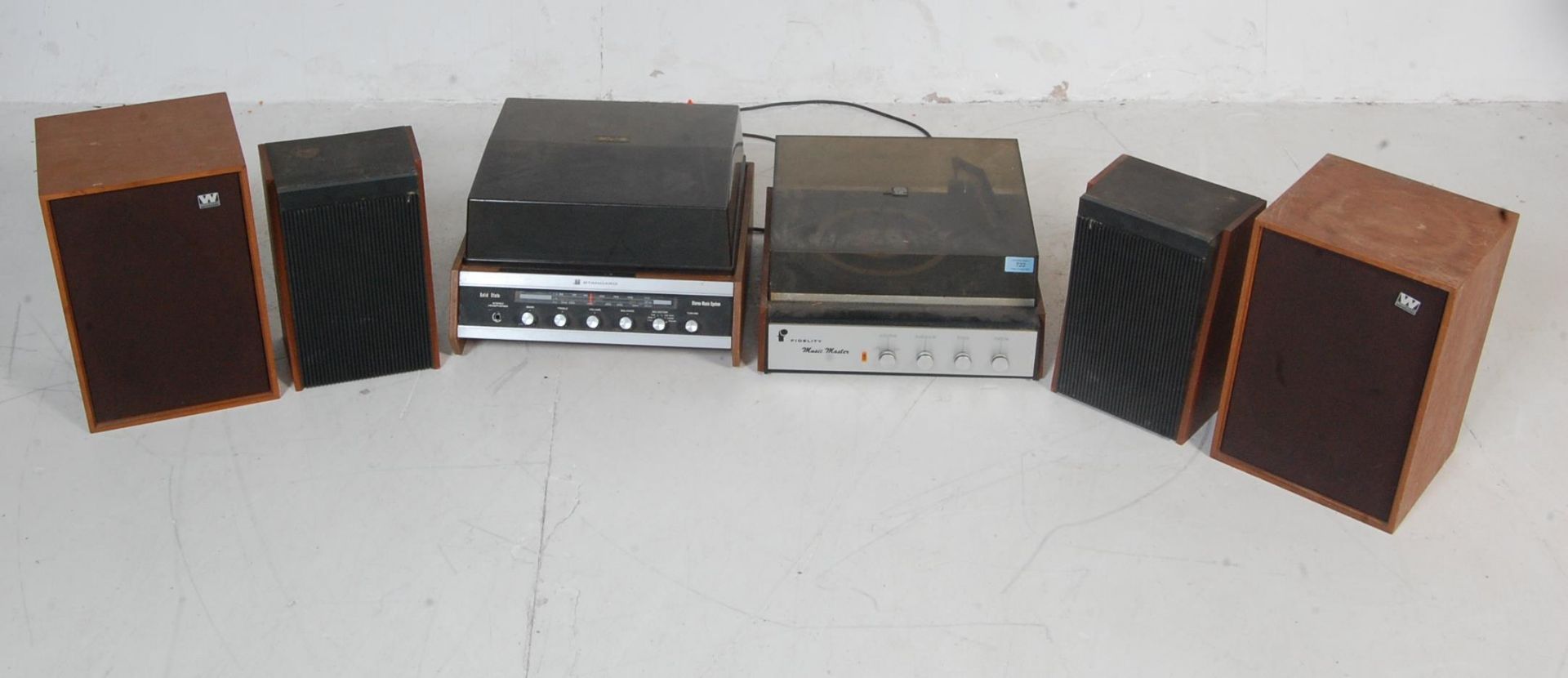 TWO VINTAGE RETRO 20TH CENTURY TEAK WOOD CASE RECORD PLAYERS AND TWO PAIRS OF SPEAKERS - Bild 2 aus 23