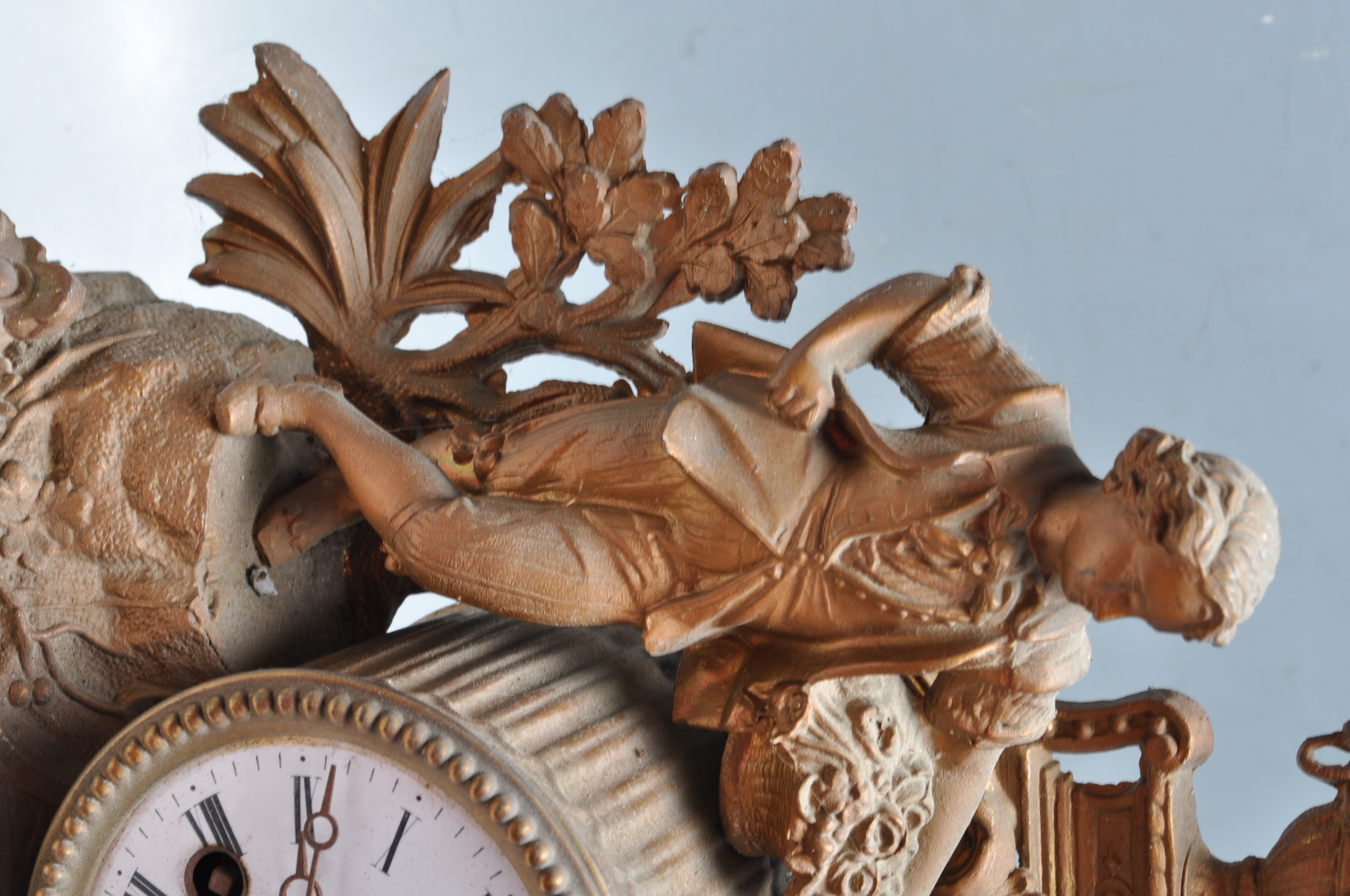 EARLY 20TH CENTURY BRASS FRENCH GARNITURE MANTEL CLOCK - Image 4 of 9