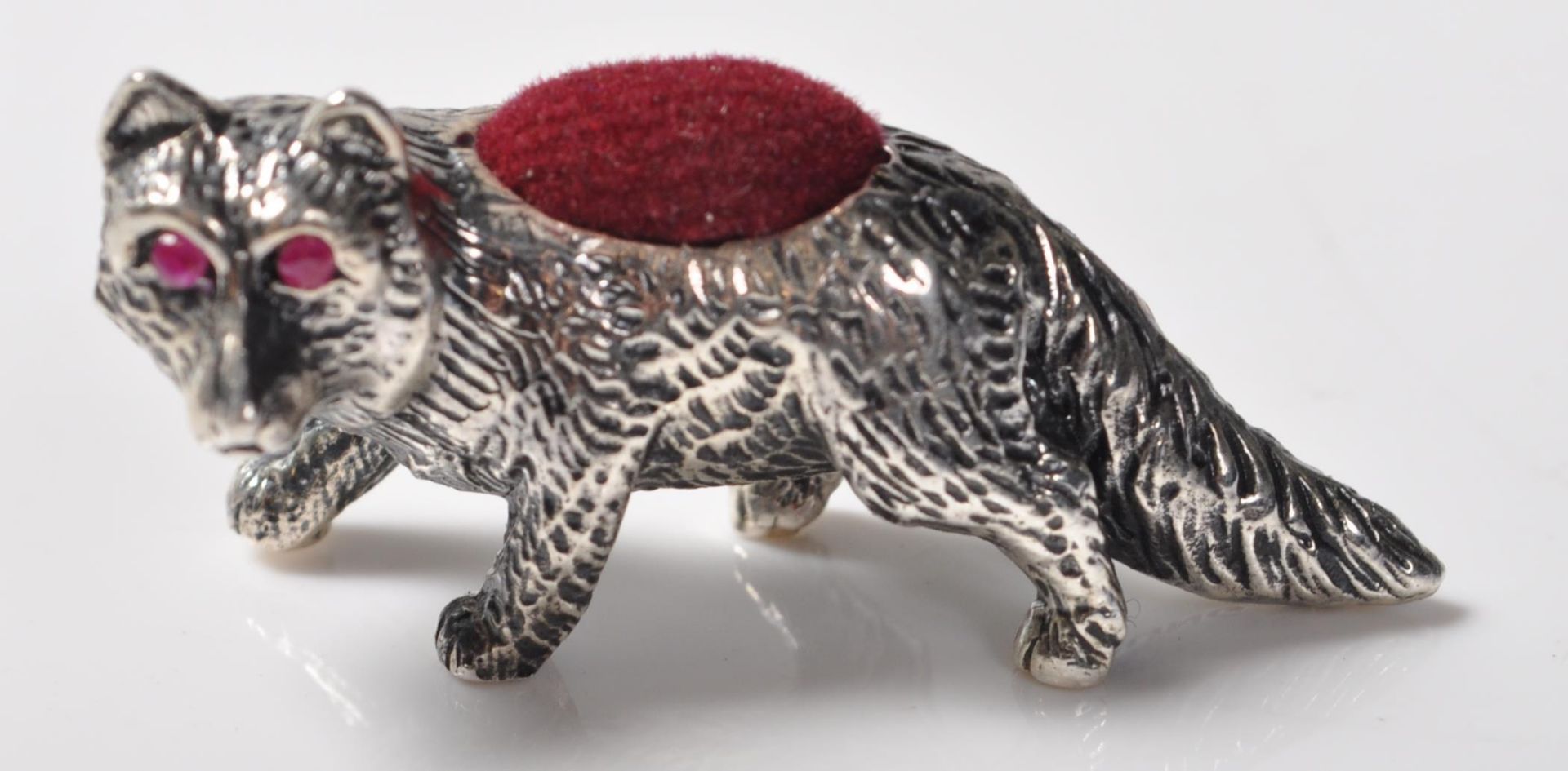 STAMPED STERLING SILVER PINCUSHION IN THE FORM OF A FOX - Image 2 of 6