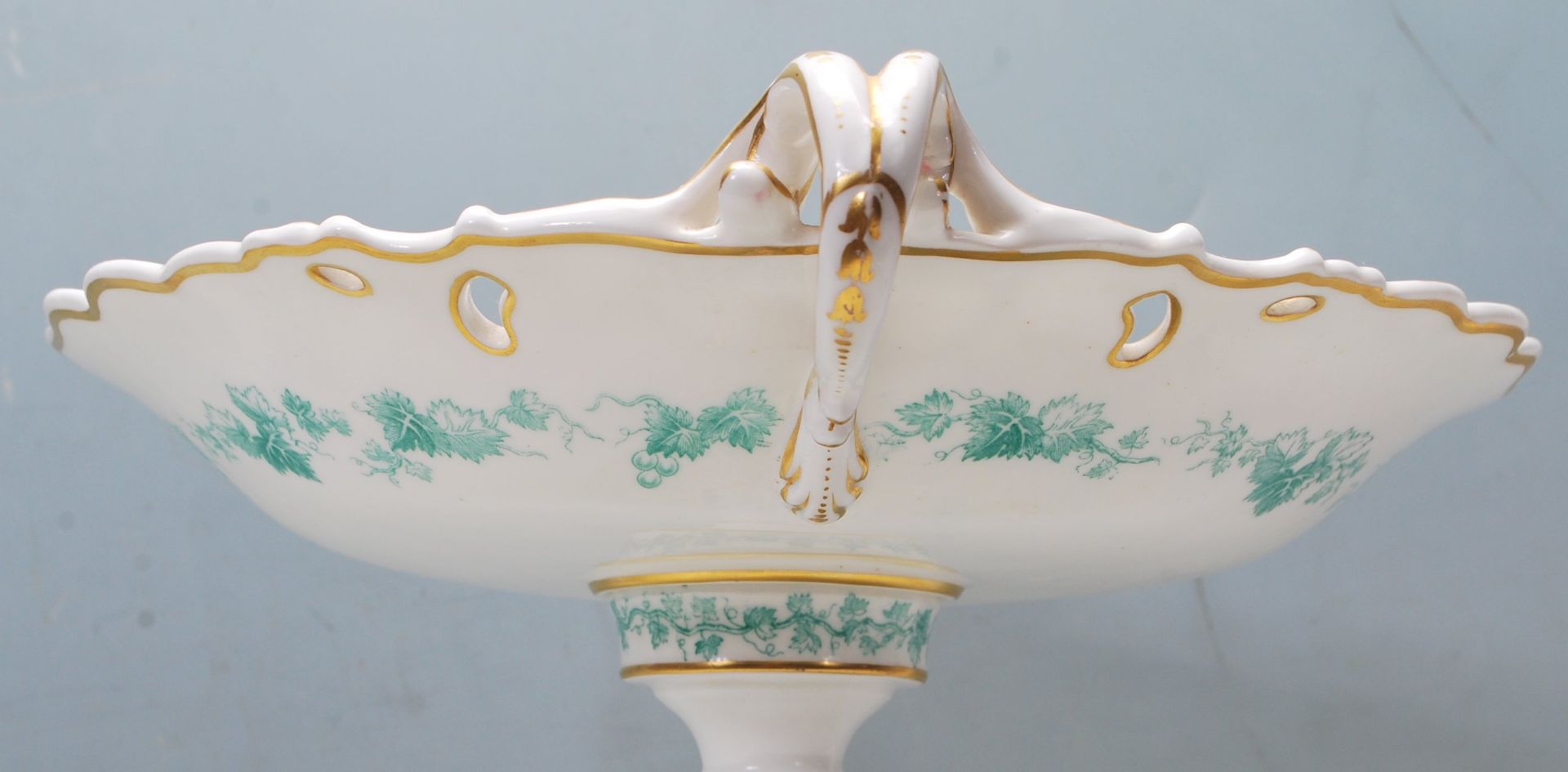 CIRCA 1852 VICTORIAN W.T. COPELAND CERAMIC PORCELAIN TAZZA - Bild 5 aus 7