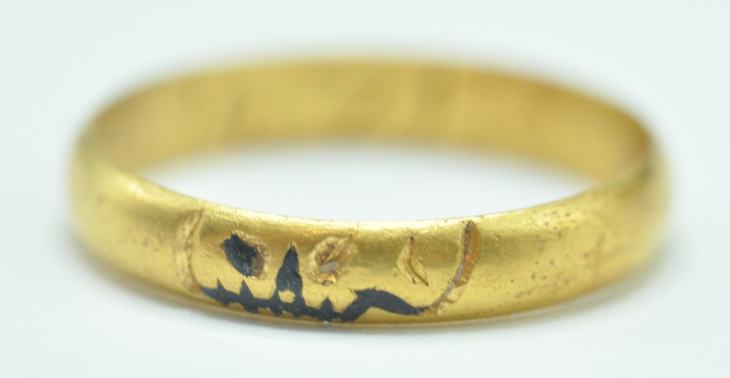 GEORGIAN GOLD MOMENTRO MORI MOURNING RING WITH SKULL - Image 2 of 9