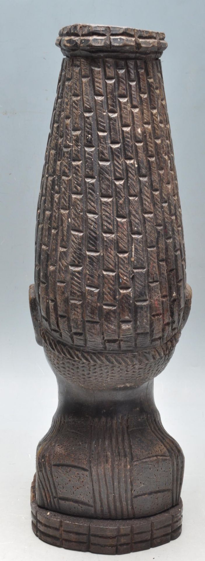 AFRICAN TRIBAL CARVED WOODEN LAMP BASE - Bild 3 aus 5