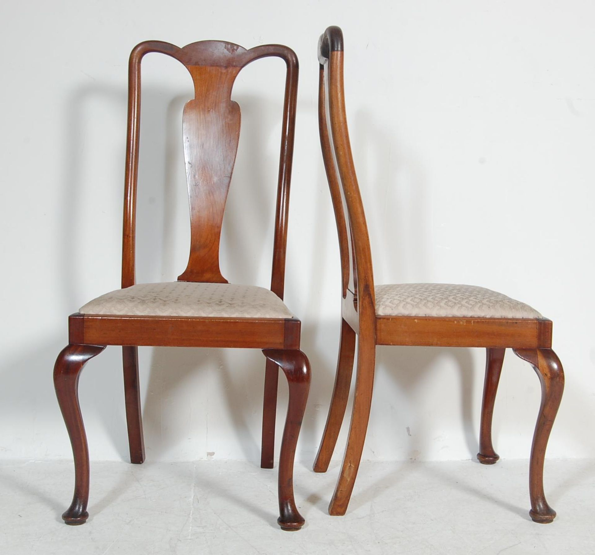 SET OF FOUR MAHOGANY EDWARDIAN QUEEN ANNE DINING CHAIRS - Bild 4 aus 5