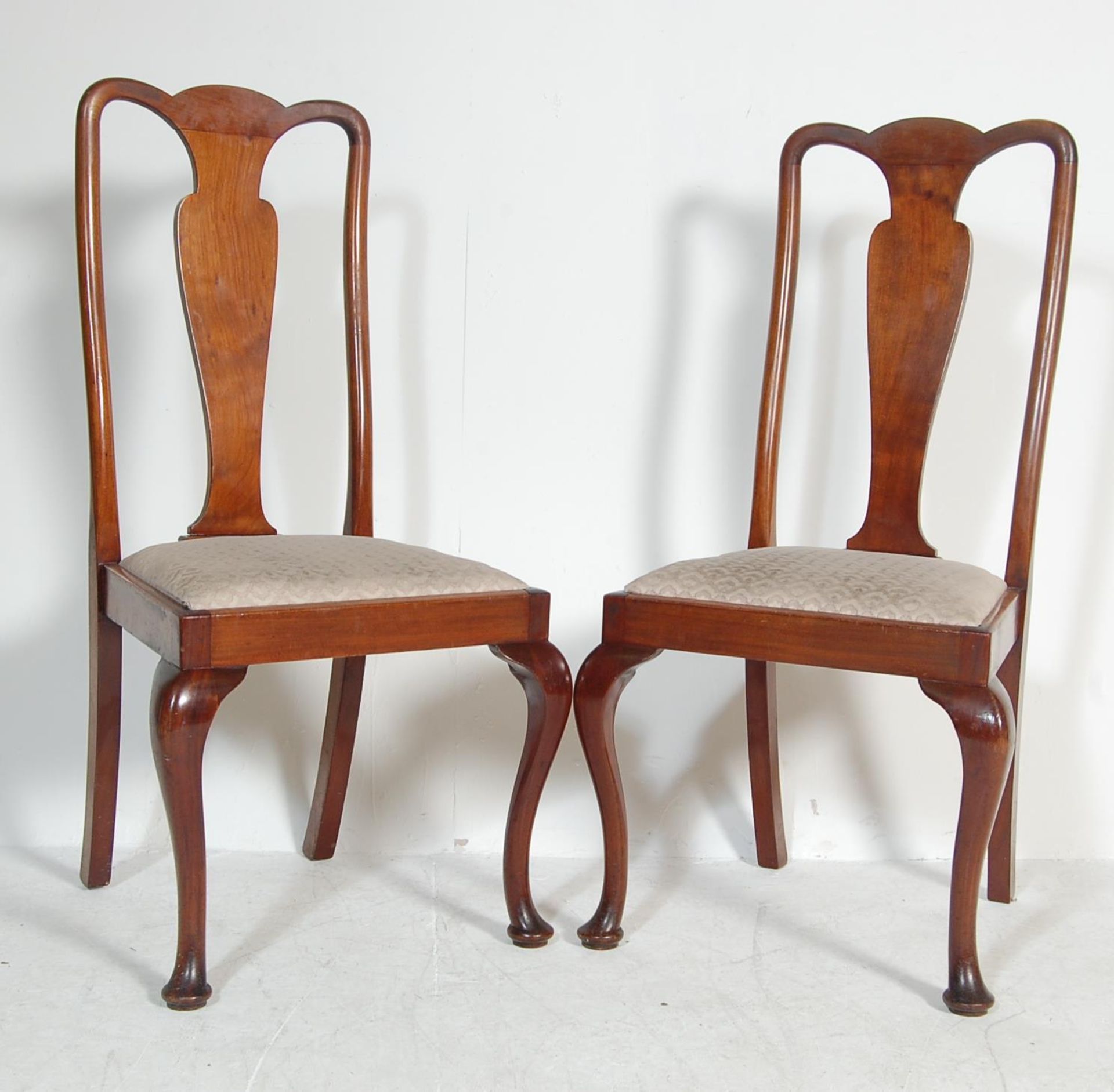 SET OF FOUR MAHOGANY EDWARDIAN QUEEN ANNE DINING CHAIRS - Bild 3 aus 5