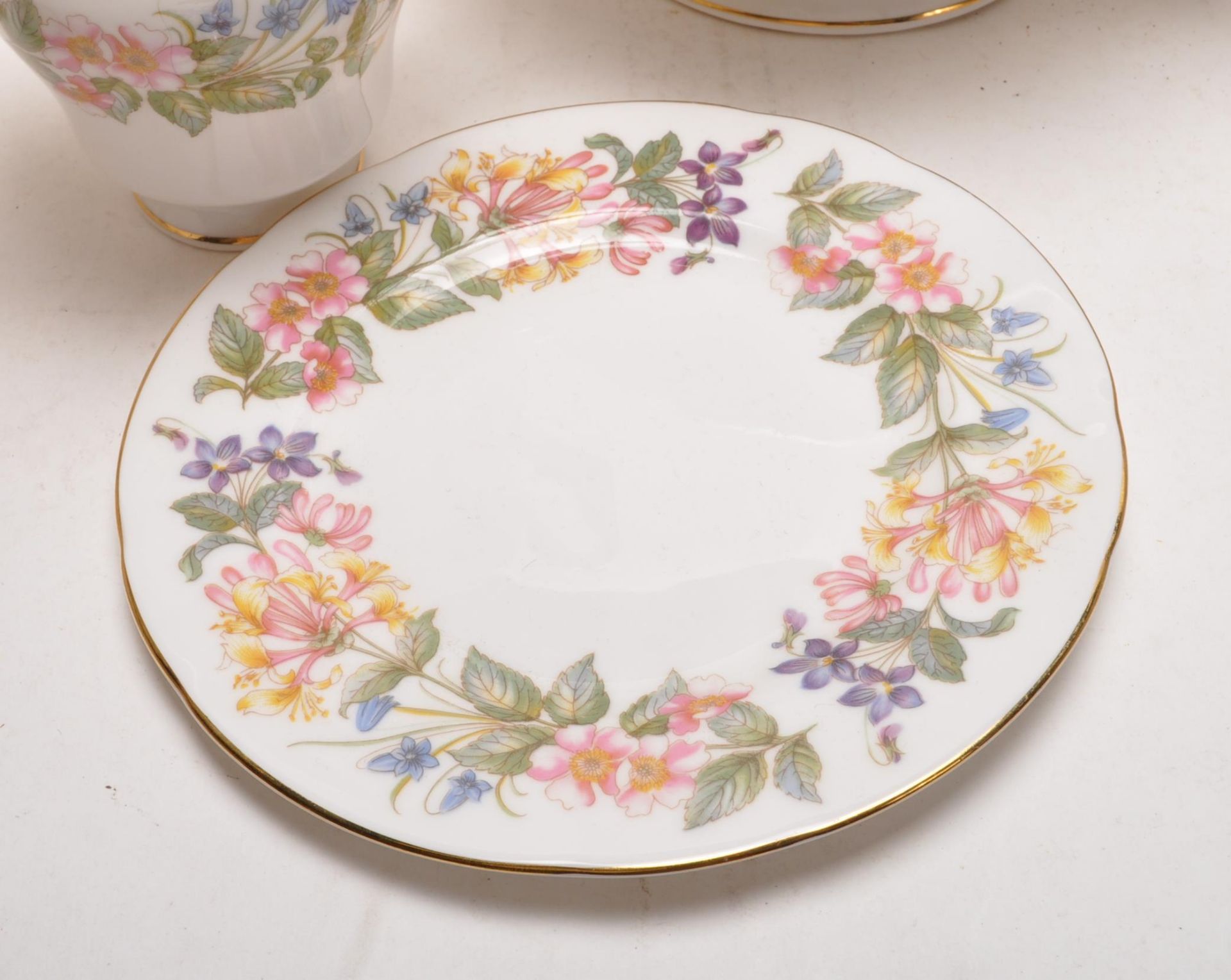 VINTAGE 20TH CENTURY PARAGON COUNTRY LANE PATTERN DINNER SET - Bild 9 aus 16