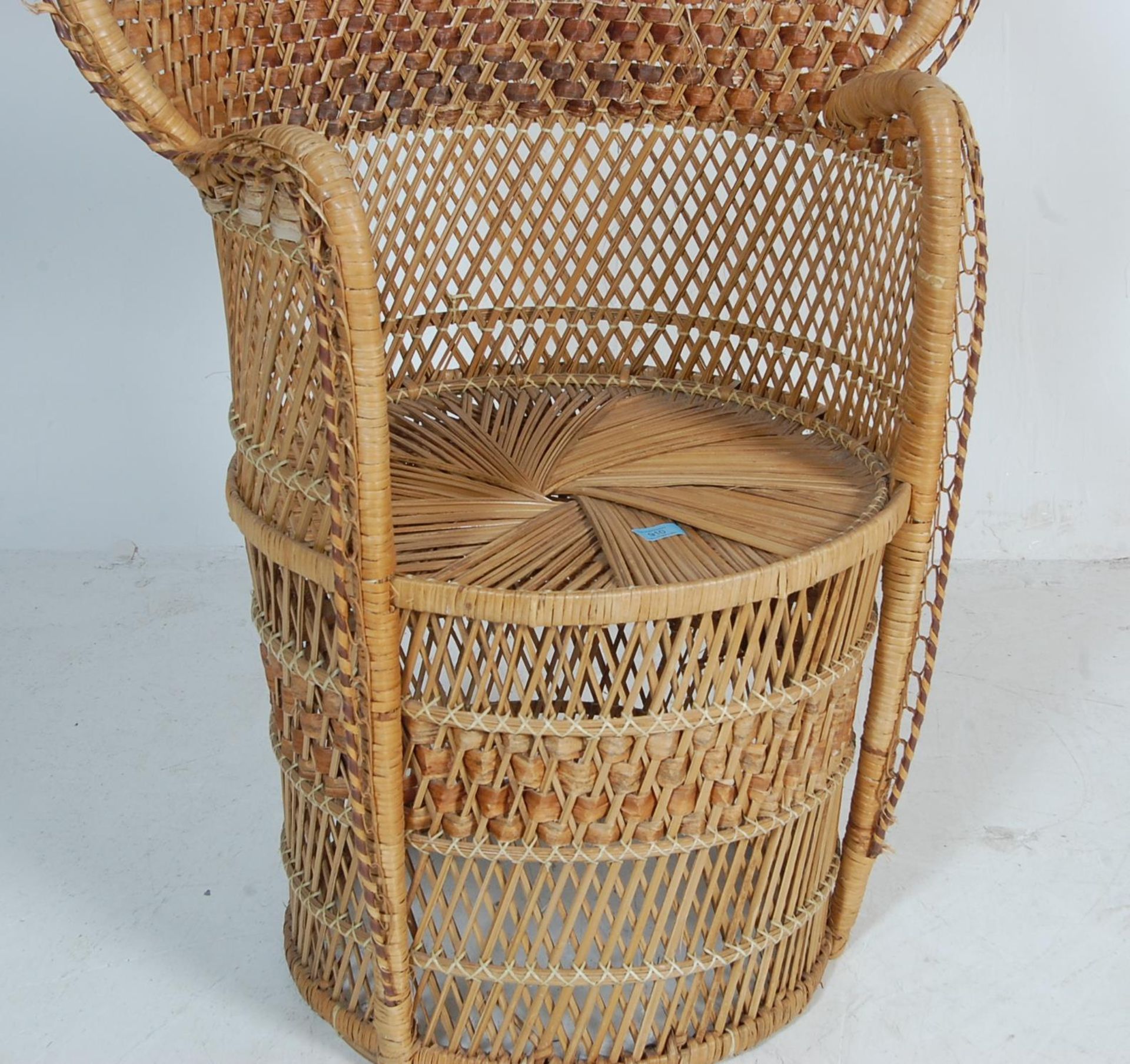 VINTAGE RETRO WICKER CONSERVATORY CHAIR - Image 2 of 6