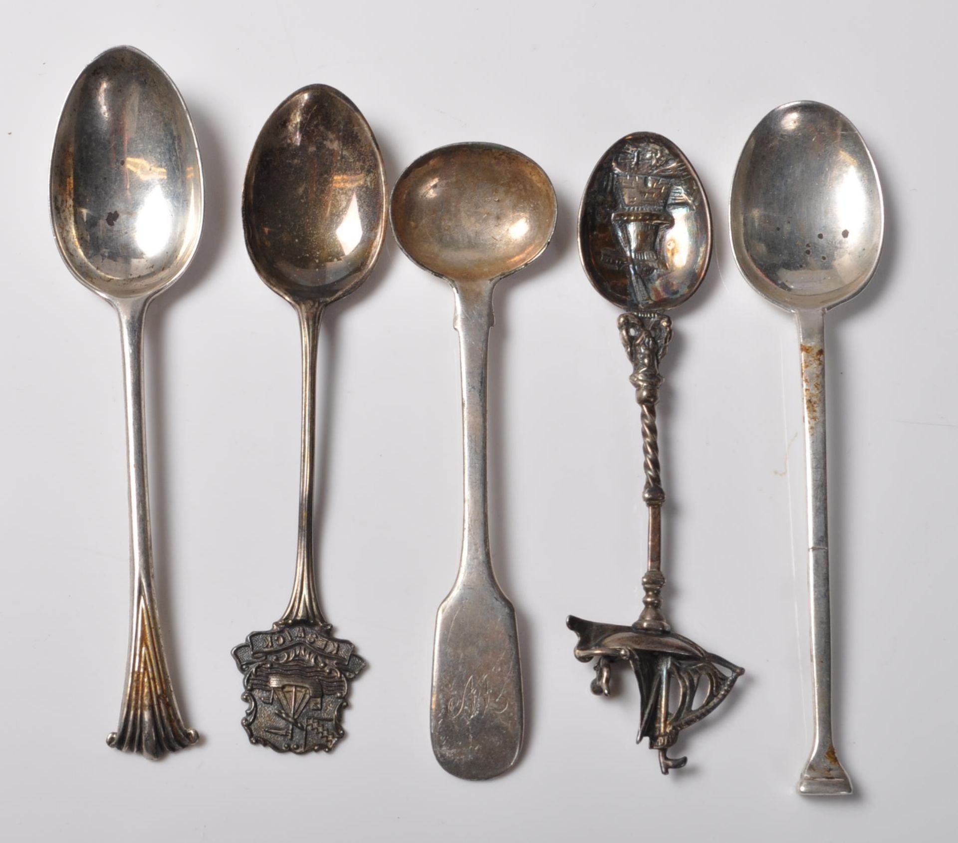 FIVE ANTIQUE & 20TH CENTURY SILVER SPOONS